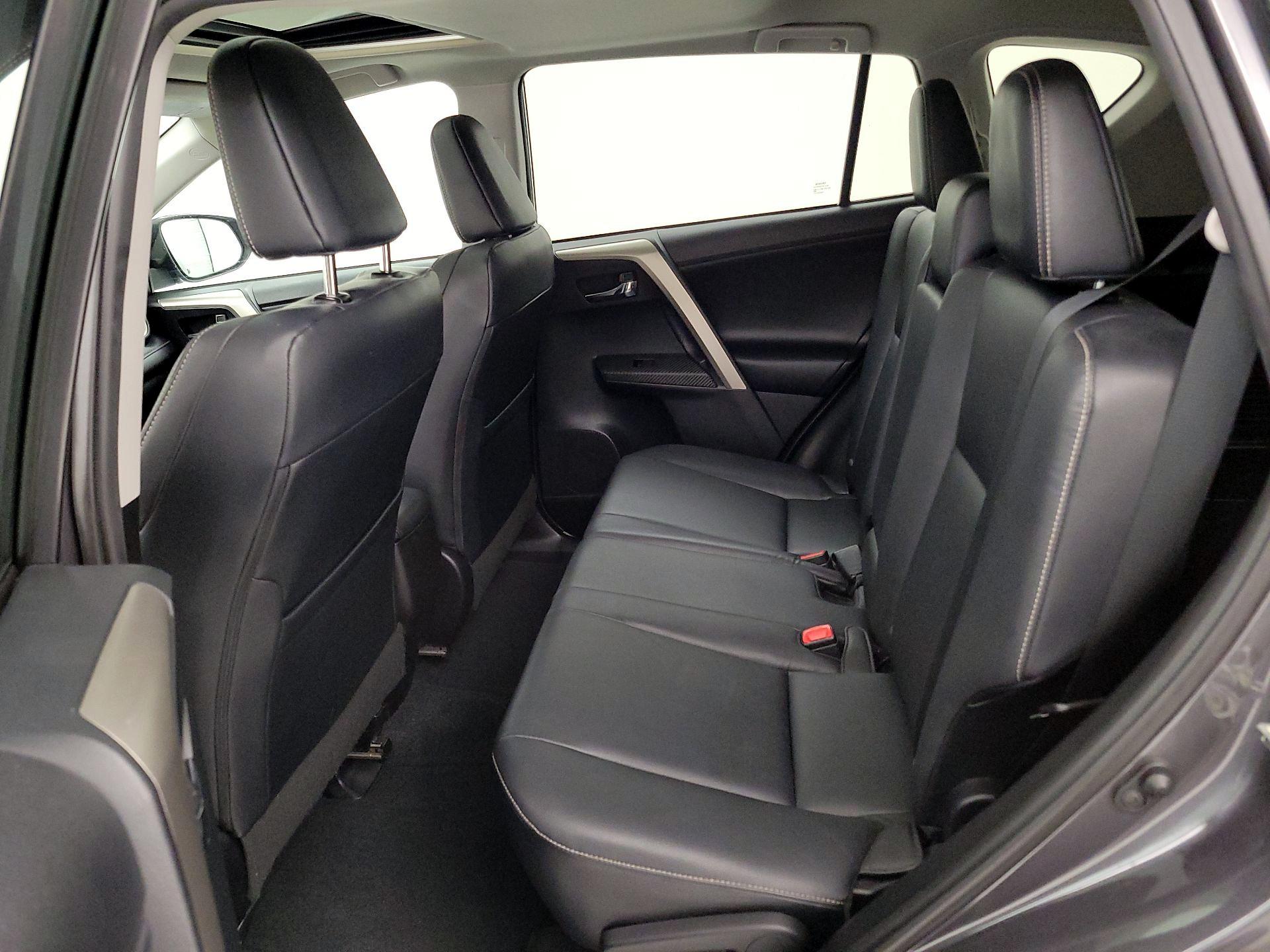 Thumbnail: 2014 Toyota RAV4 - 20