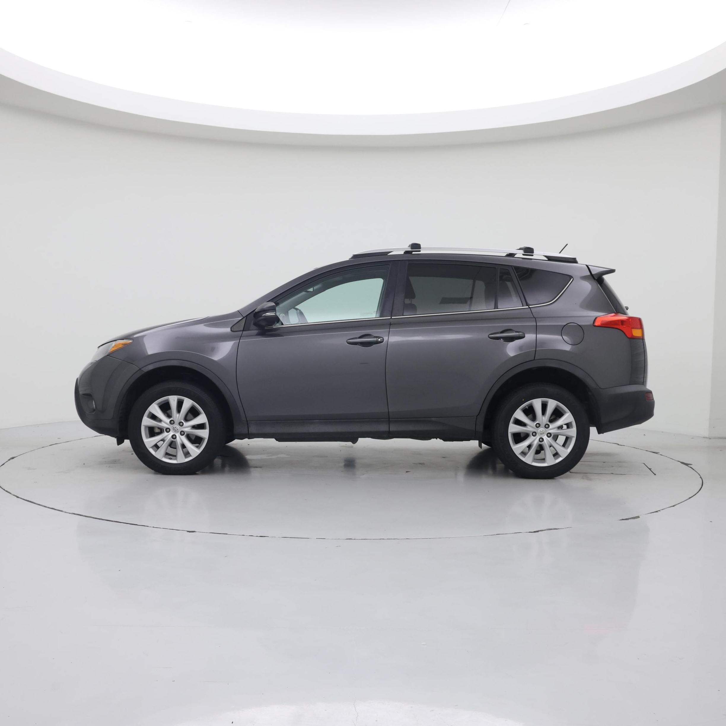 Thumbnail: 2014 Toyota RAV4 - 3