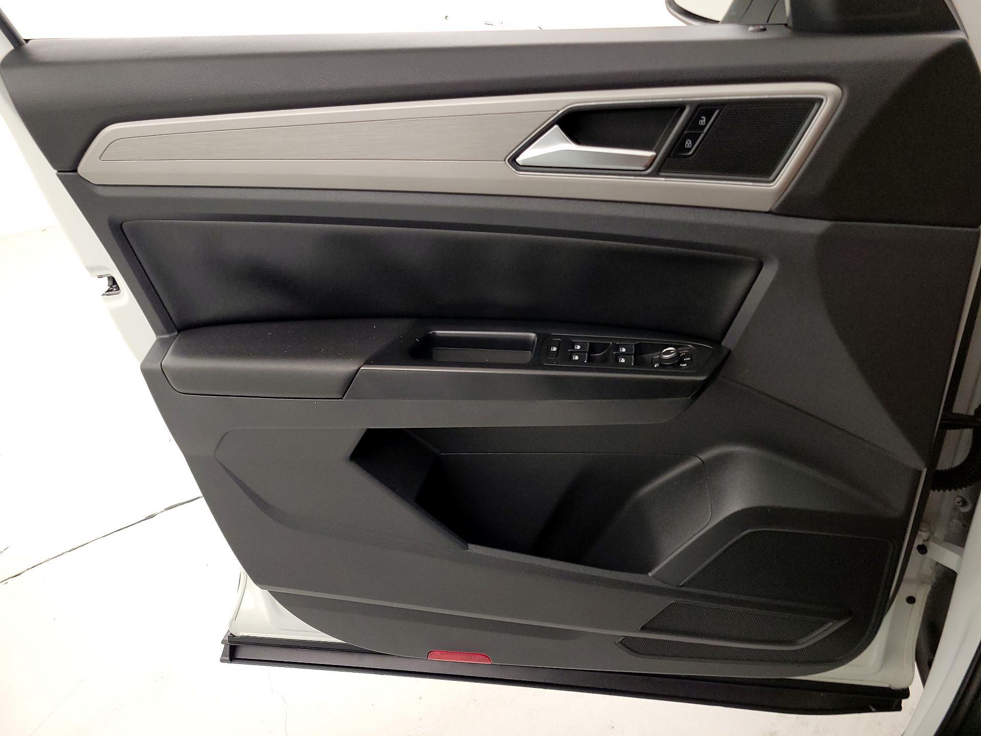 Thumbnail: 2019 Volkswagen Atlas - 12