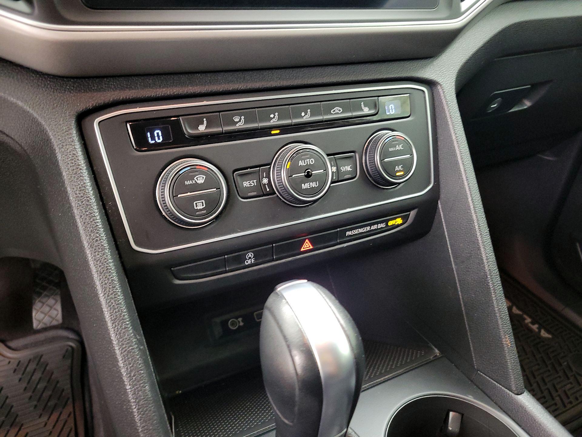 Thumbnail: 2019 Volkswagen Atlas - 16