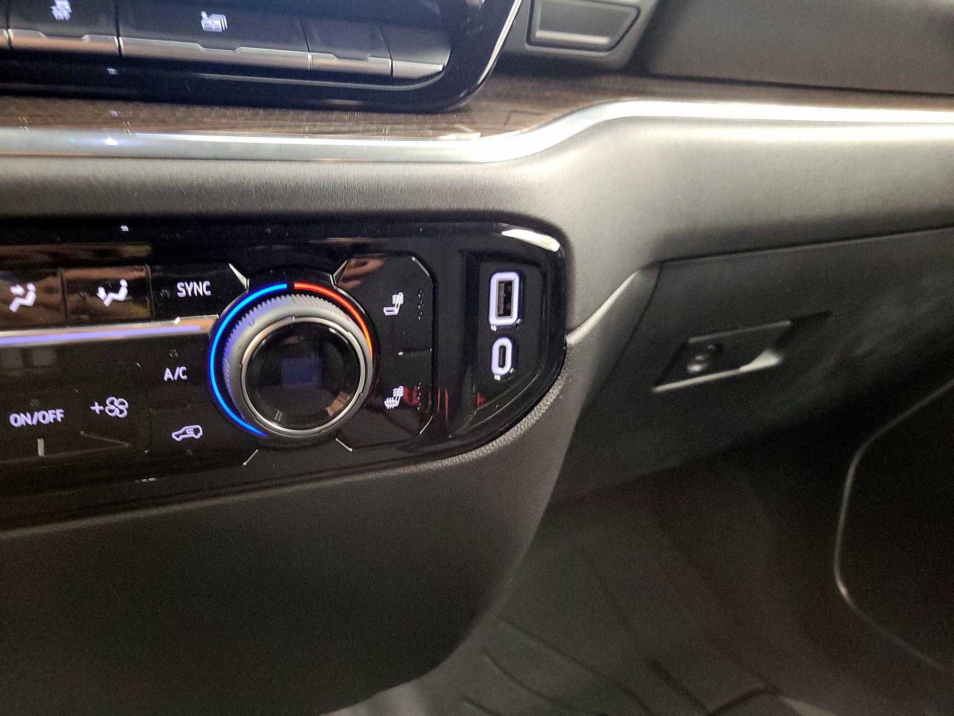 Thumbnail: 2025 Chevrolet Silverado 1500 - 19