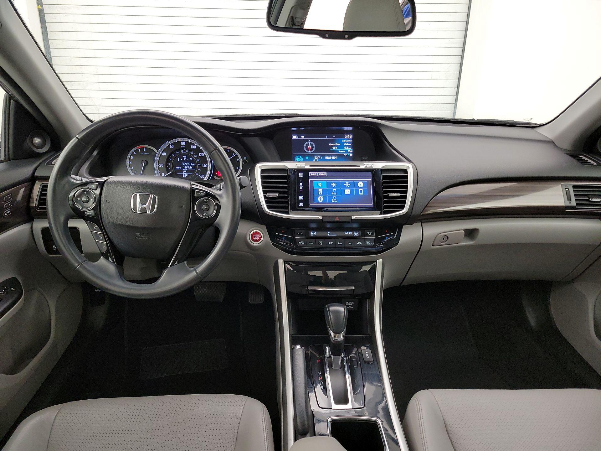 Thumbnail: 2017 Honda Accord - 9