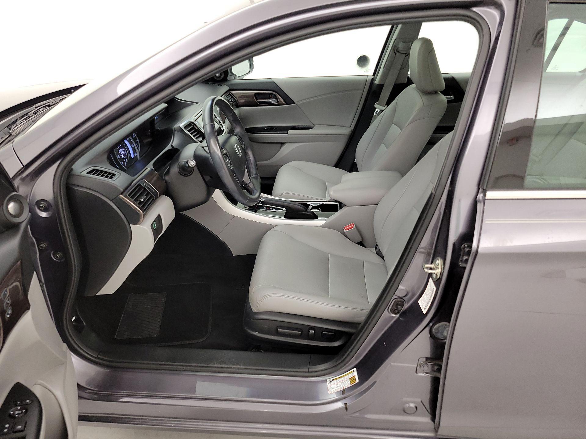 Thumbnail: 2017 Honda Accord - 11