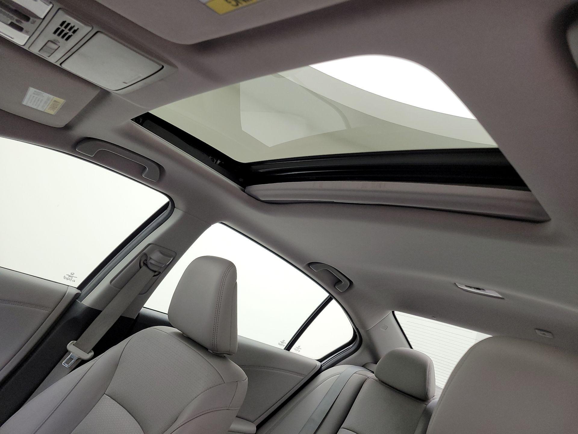 Thumbnail: 2017 Honda Accord - 19