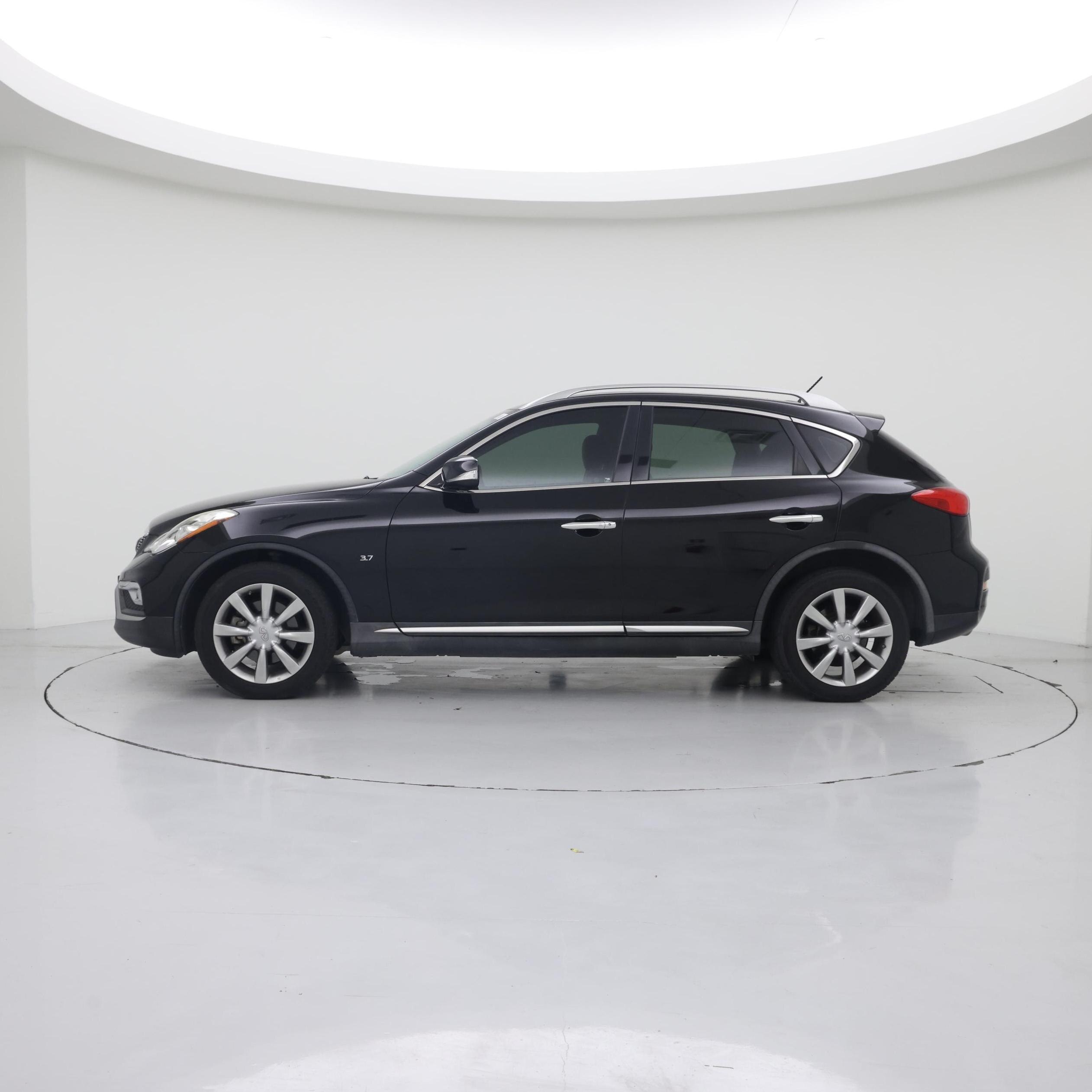 Thumbnail: 2017 INFINITI QX50 - 3