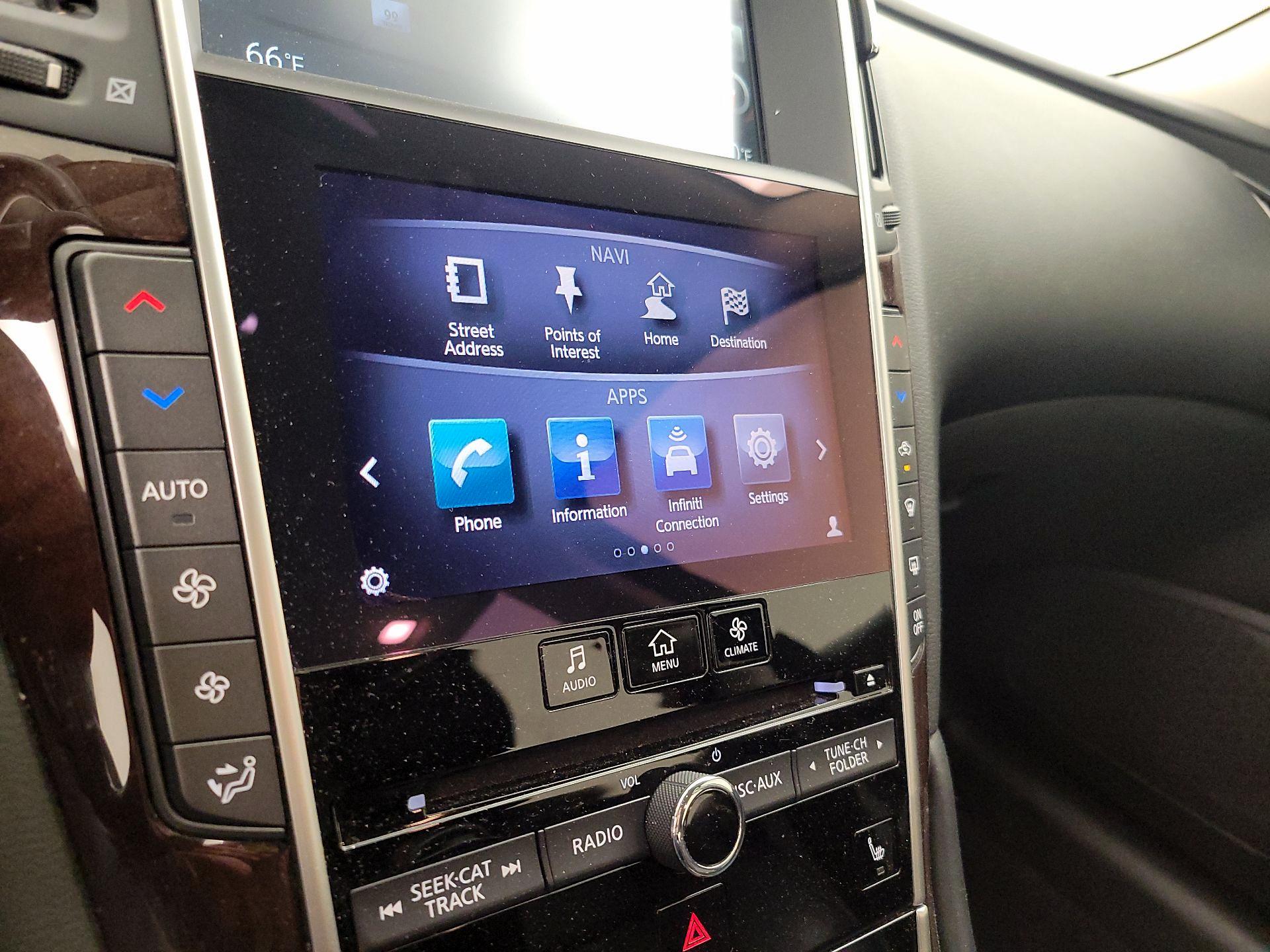 Thumbnail: 2014 INFINITI Q50 - 17