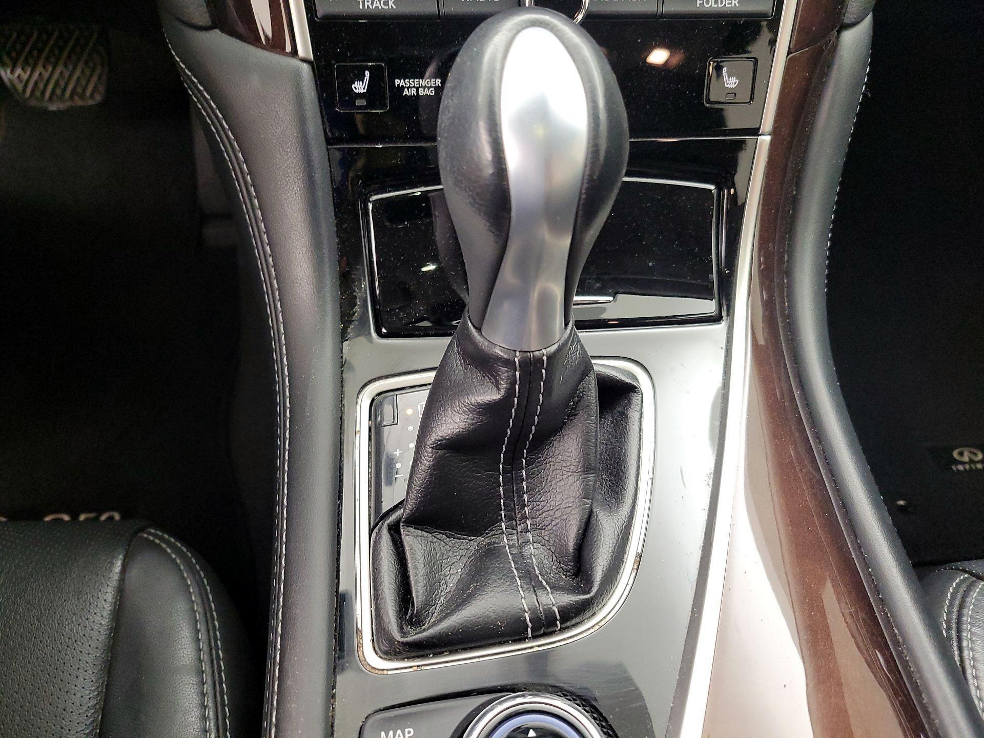 Thumbnail: 2014 INFINITI Q50 - 18