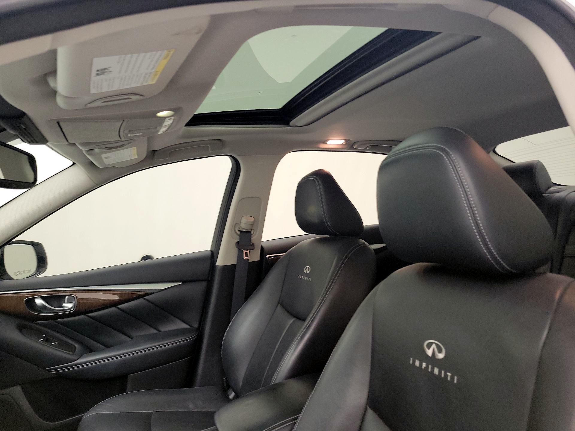 Thumbnail: 2014 INFINITI Q50 - 20