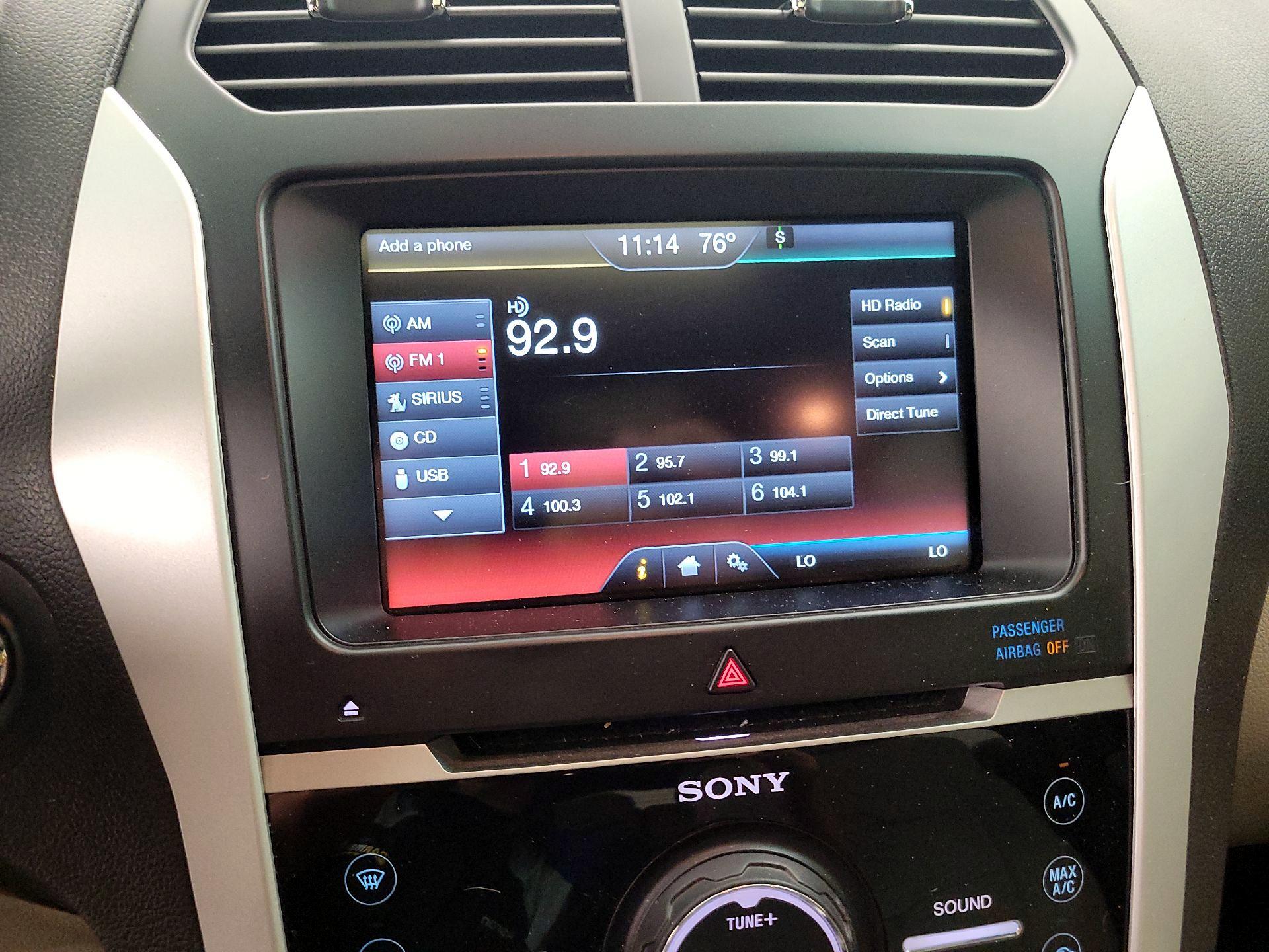 Thumbnail: 2015 Ford Explorer - 15