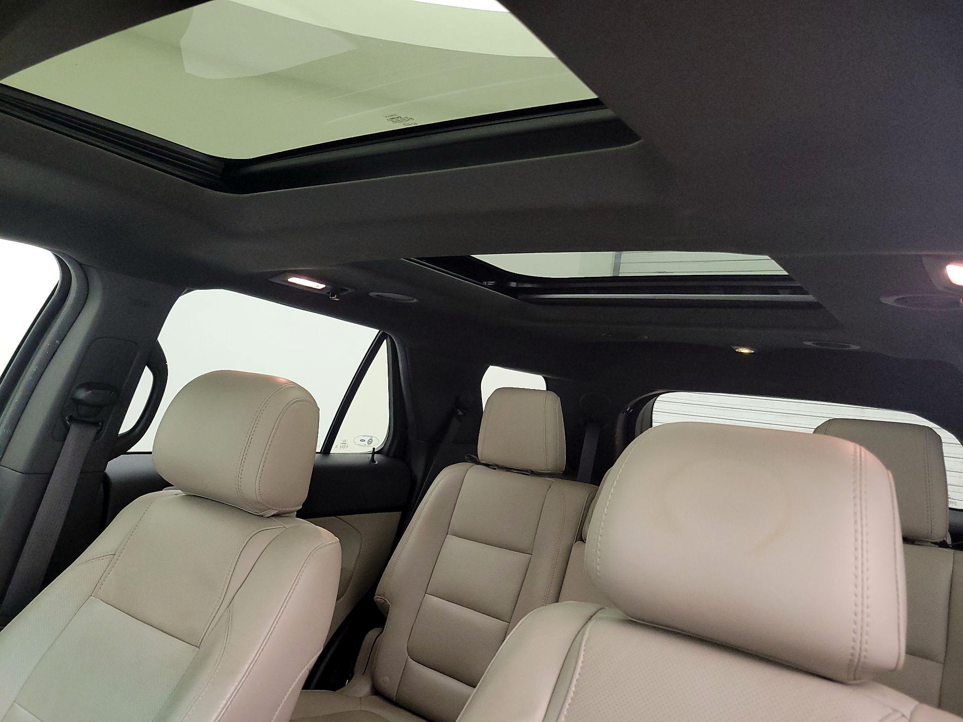 Thumbnail: 2015 Ford Explorer - 19