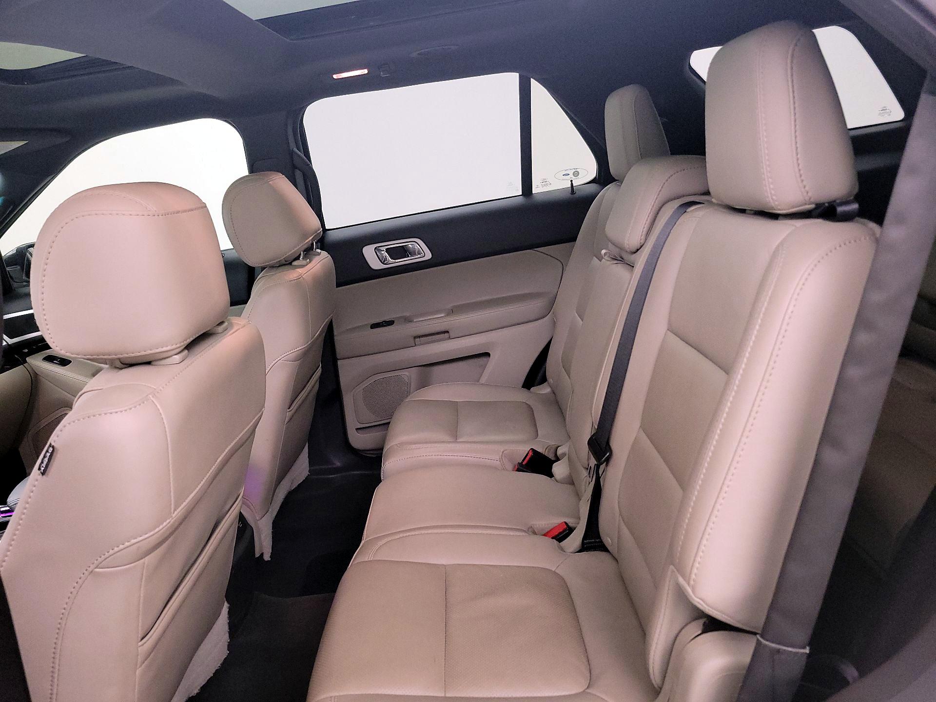 Thumbnail: 2015 Ford Explorer - 20