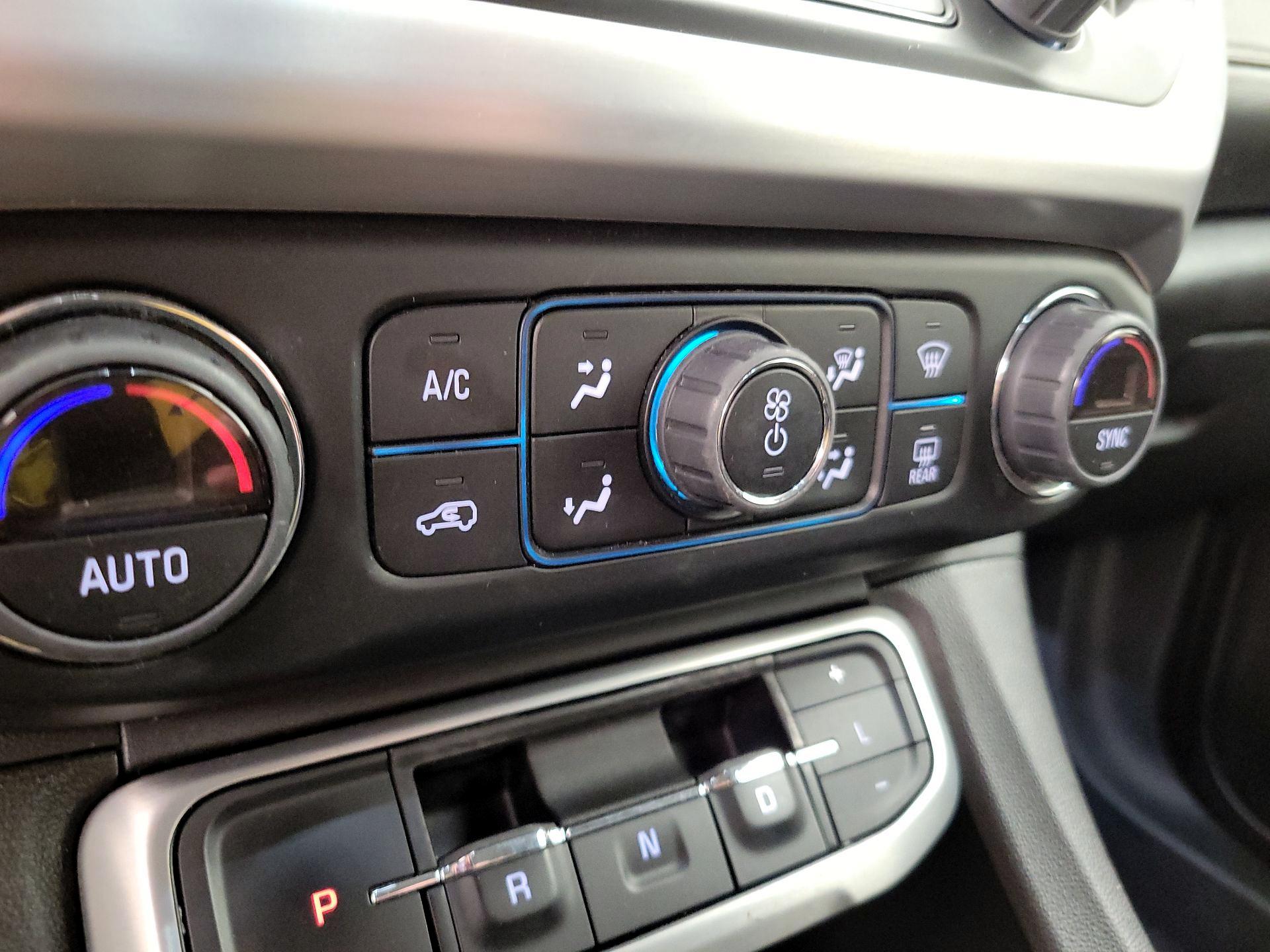 Thumbnail: 2023 GMC Acadia - 16