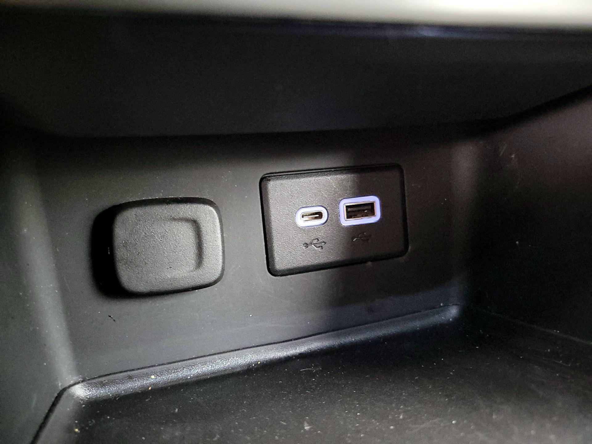 Thumbnail: 2023 GMC Acadia - 18