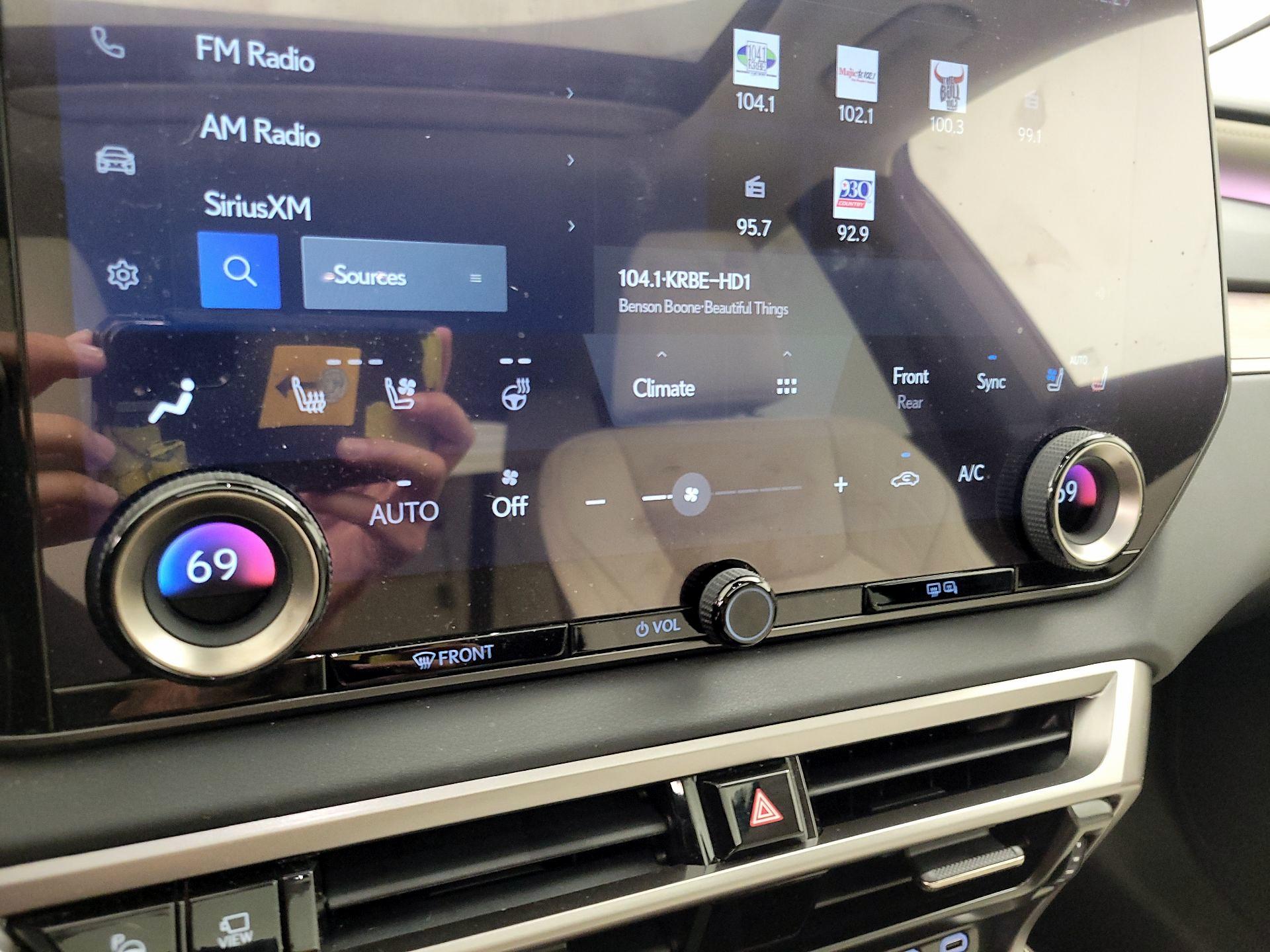 Thumbnail: 2025 Lexus RX - 16