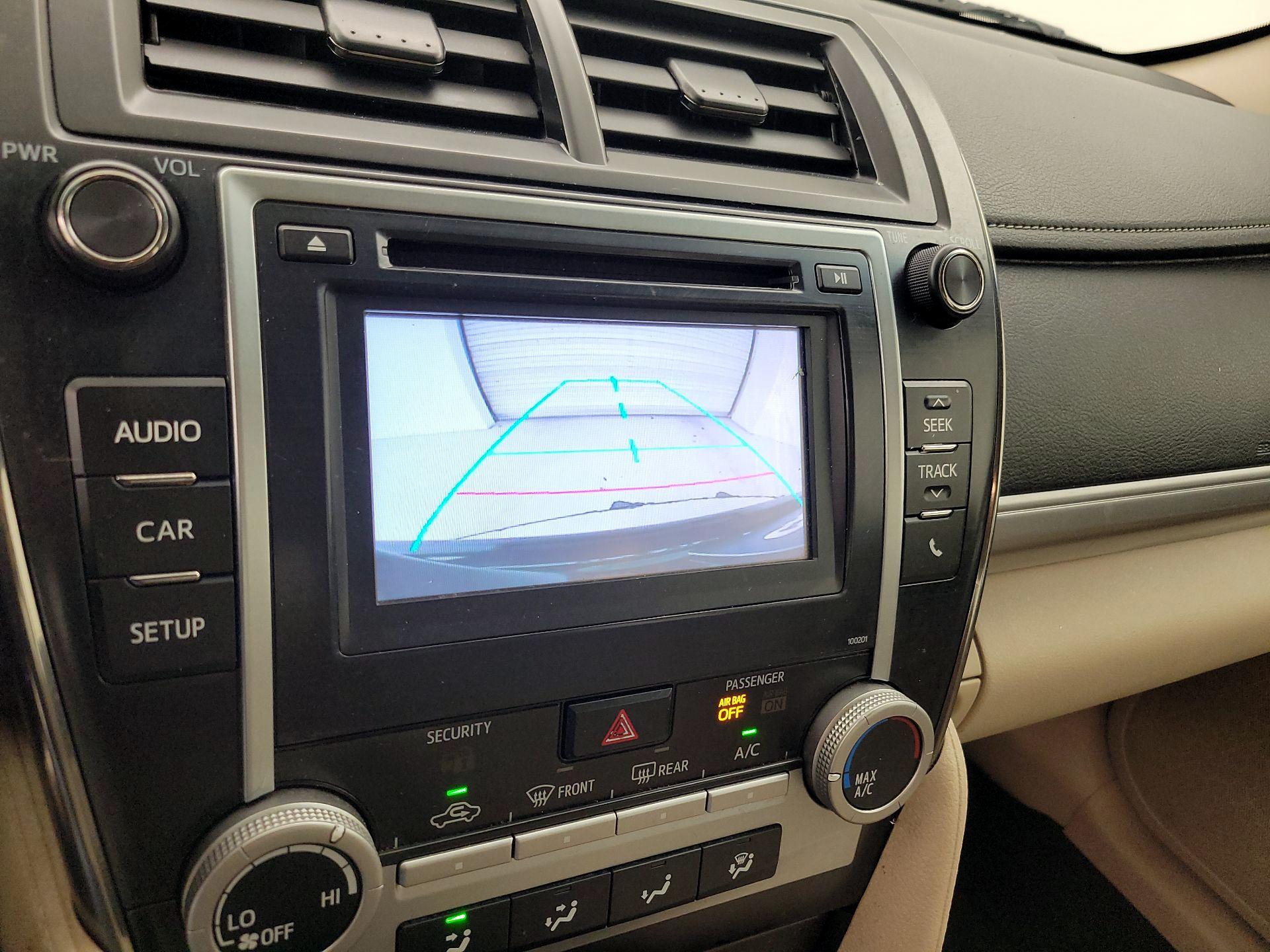 Thumbnail: 2014 Toyota Camry - 13