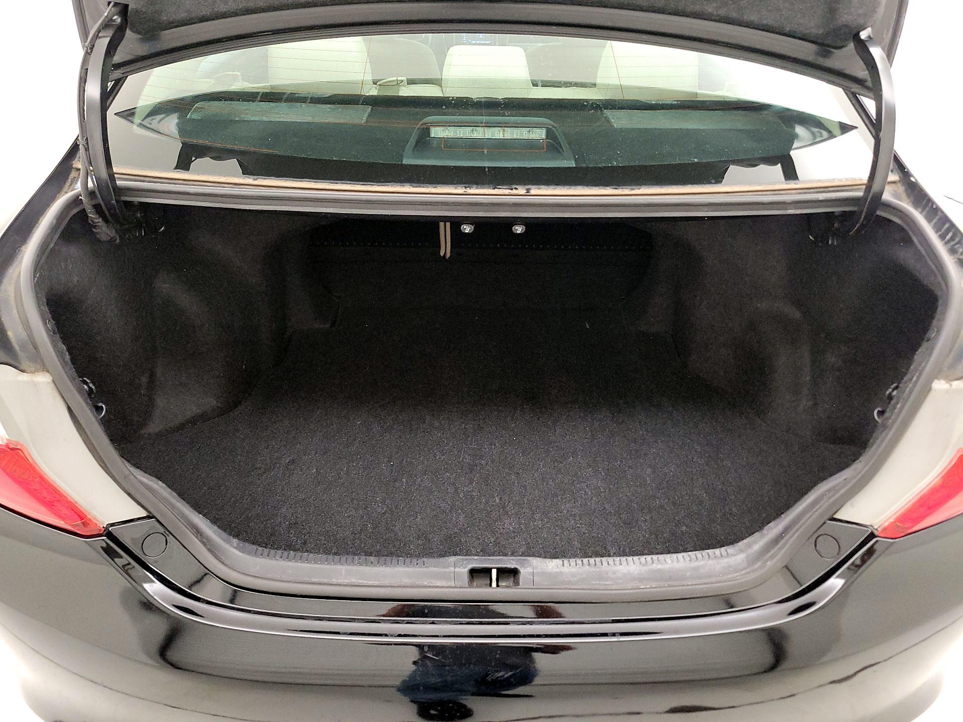 Thumbnail: 2014 Toyota Camry - 19