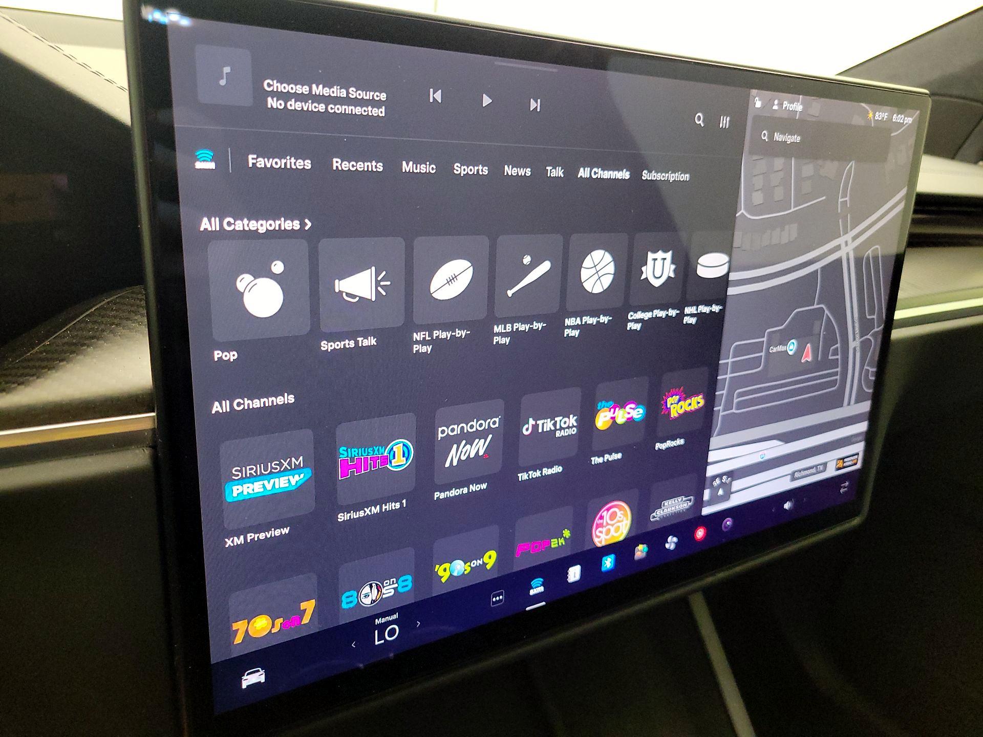 Thumbnail: 2022 Tesla Model X - 15