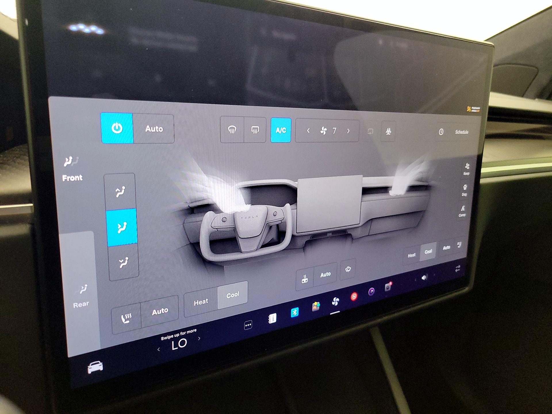 Thumbnail: 2022 Tesla Model X - 16