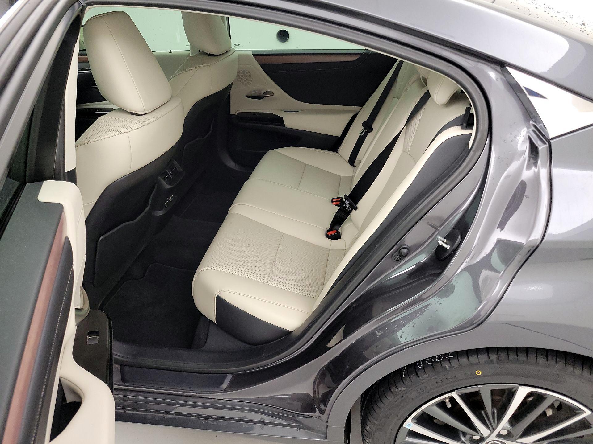 Thumbnail: 2024 Lexus ES - 20