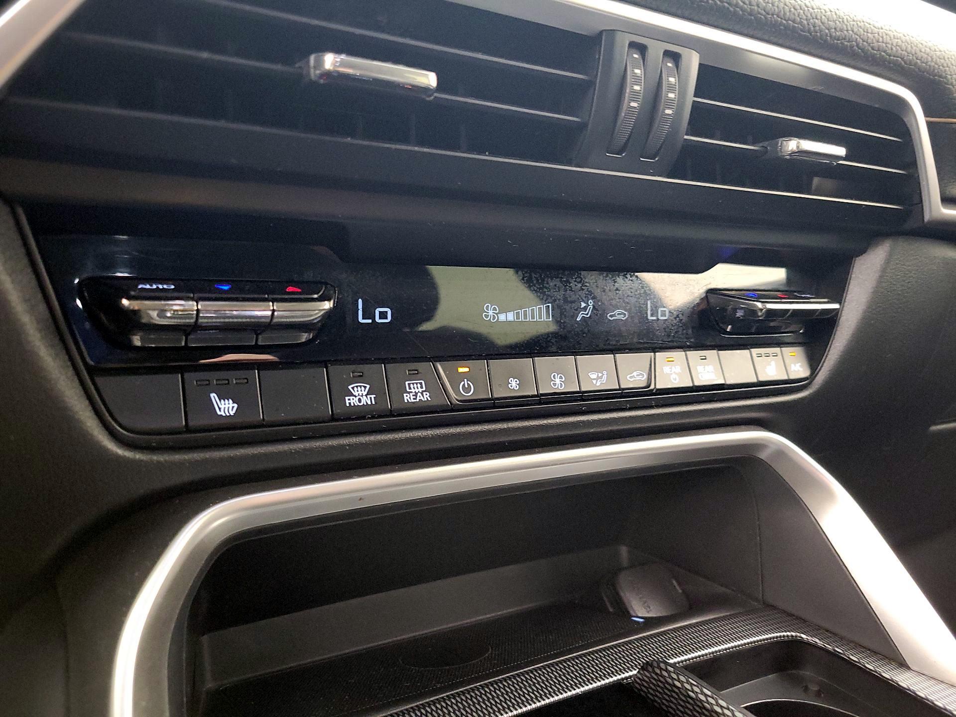 Thumbnail: 2024 Mazda CX-90 - 17