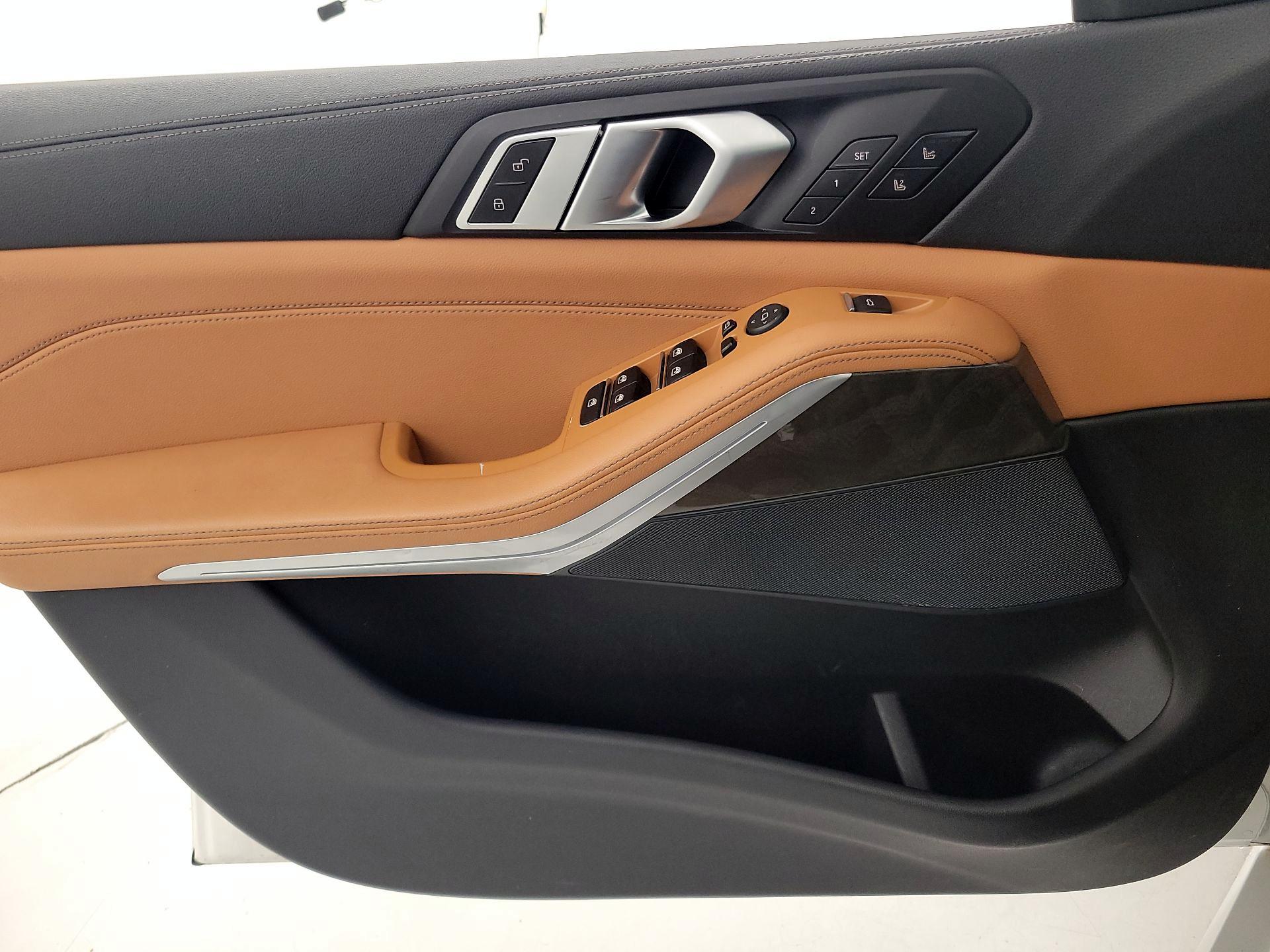 Thumbnail: 2022 BMW X5 - 12