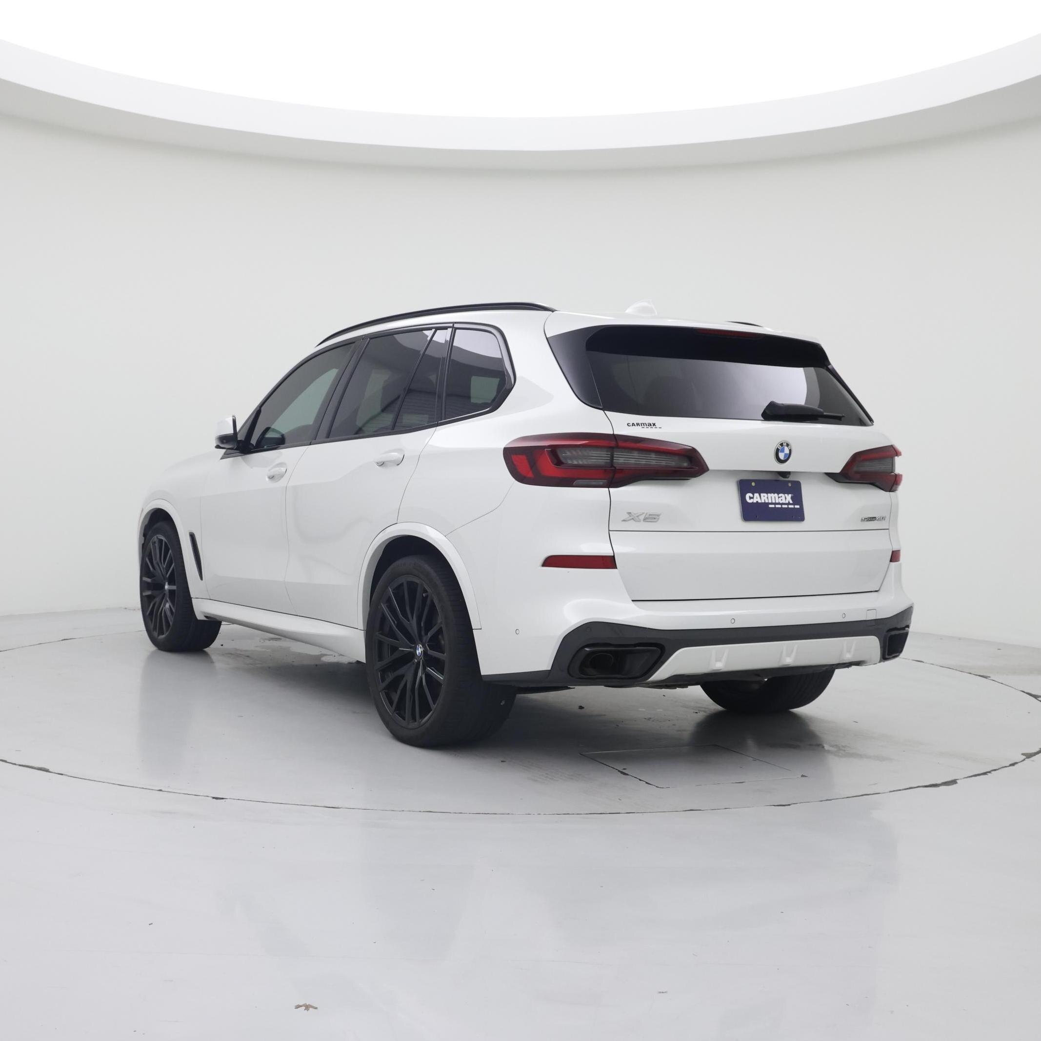 Thumbnail: 2022 BMW X5 - 2