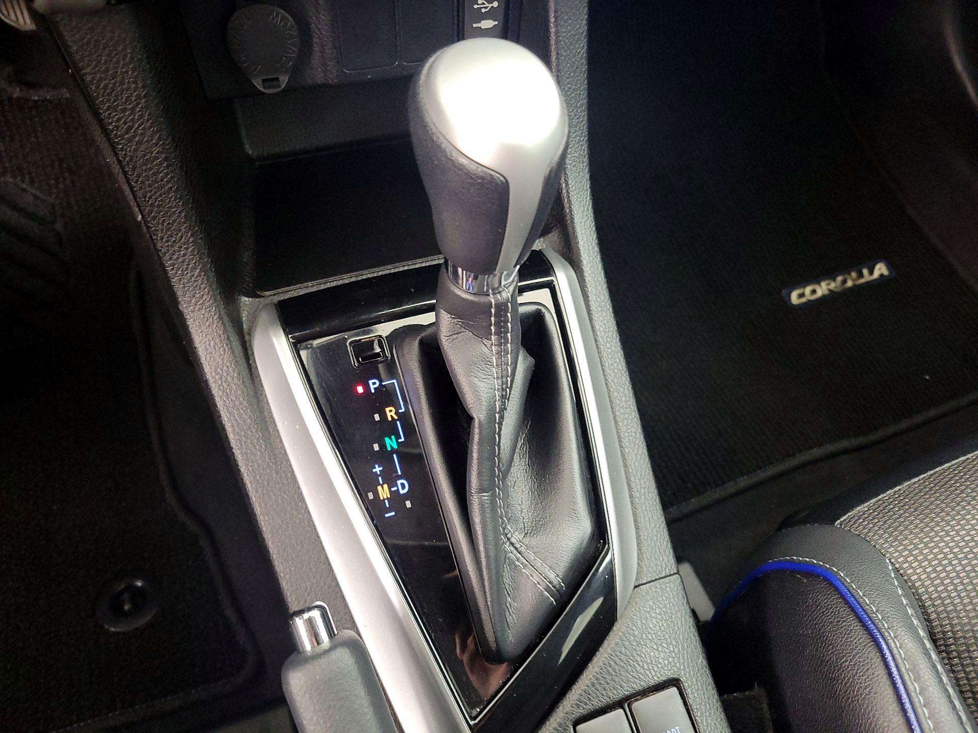 Thumbnail: 2018 Toyota Corolla - 17