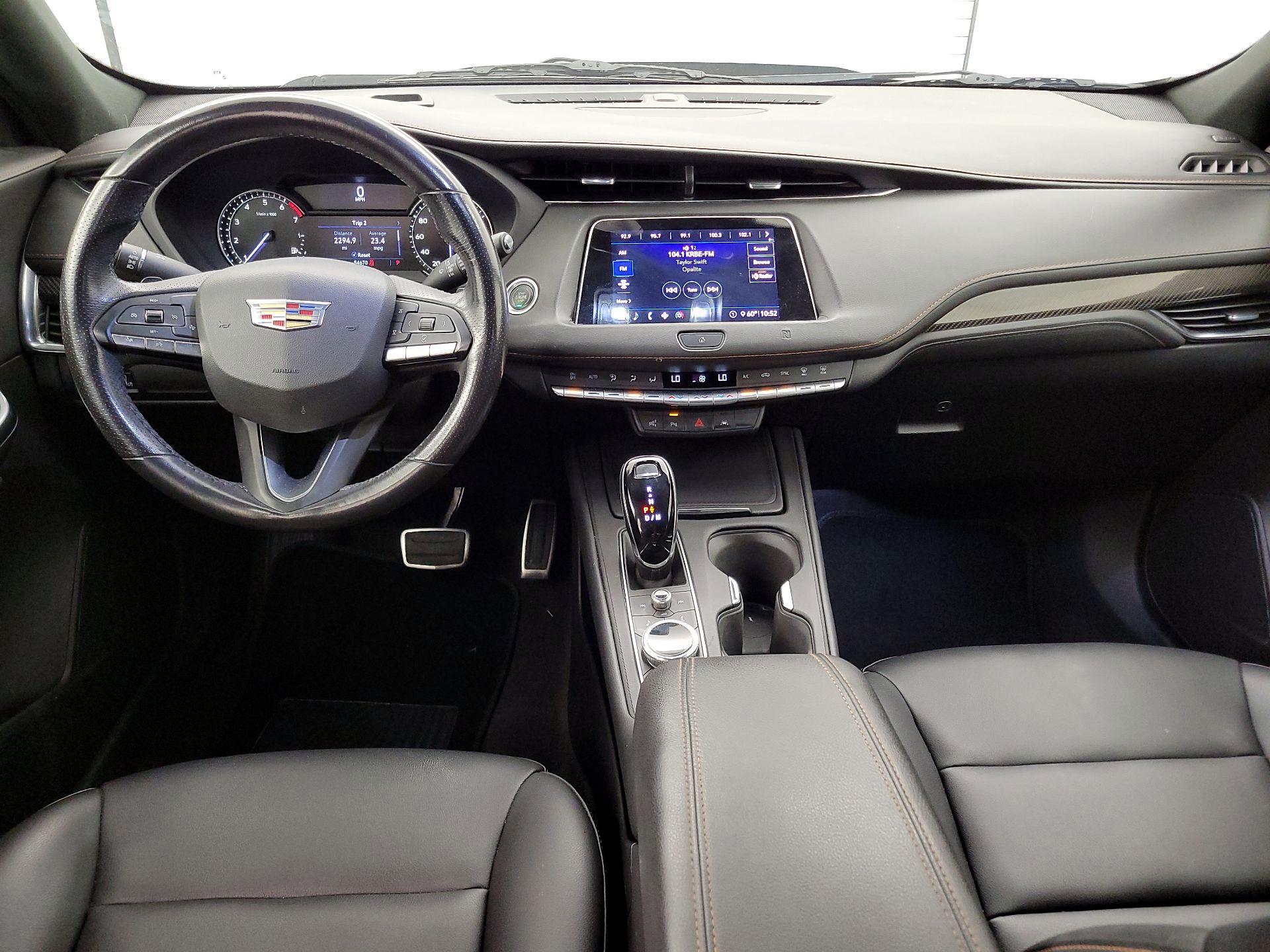 Thumbnail: 2020 Cadillac XT4 - 9