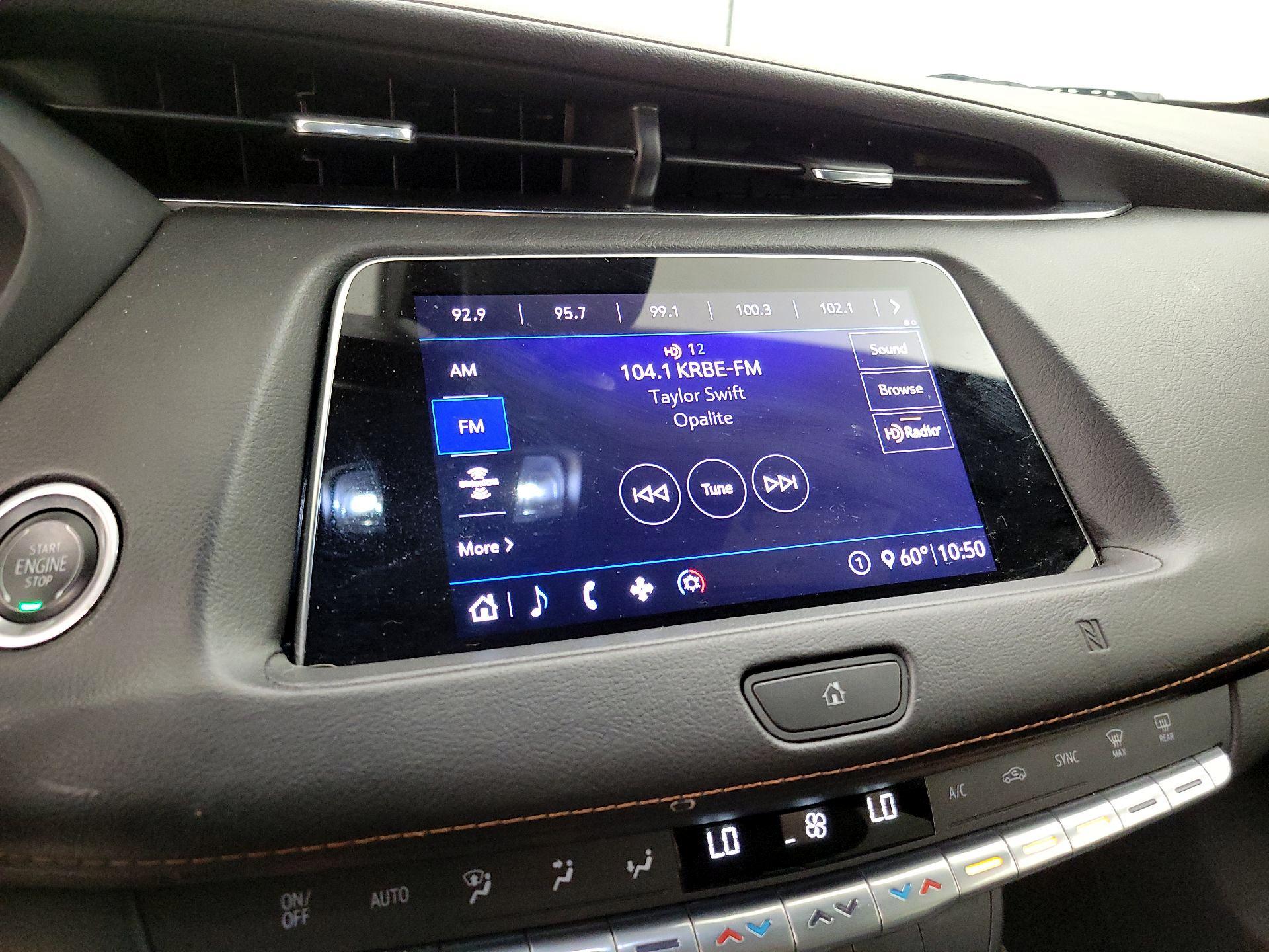 Thumbnail: 2020 Cadillac XT4 - 15