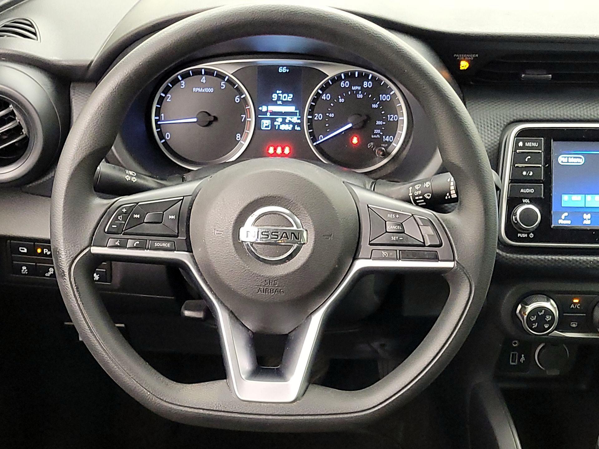 Thumbnail: 2021 Nissan Kicks - 10