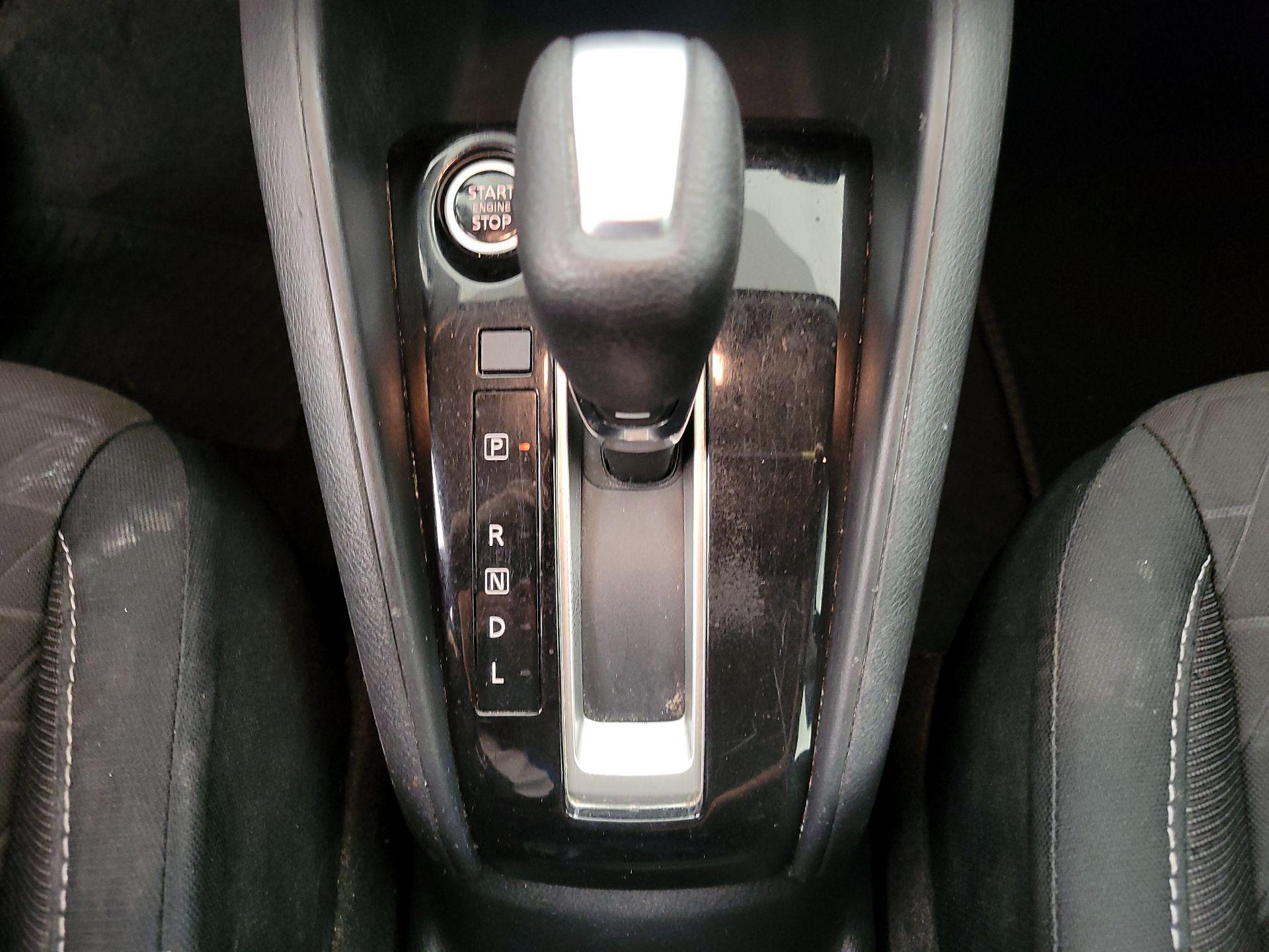 Thumbnail: 2021 Nissan Kicks - 17