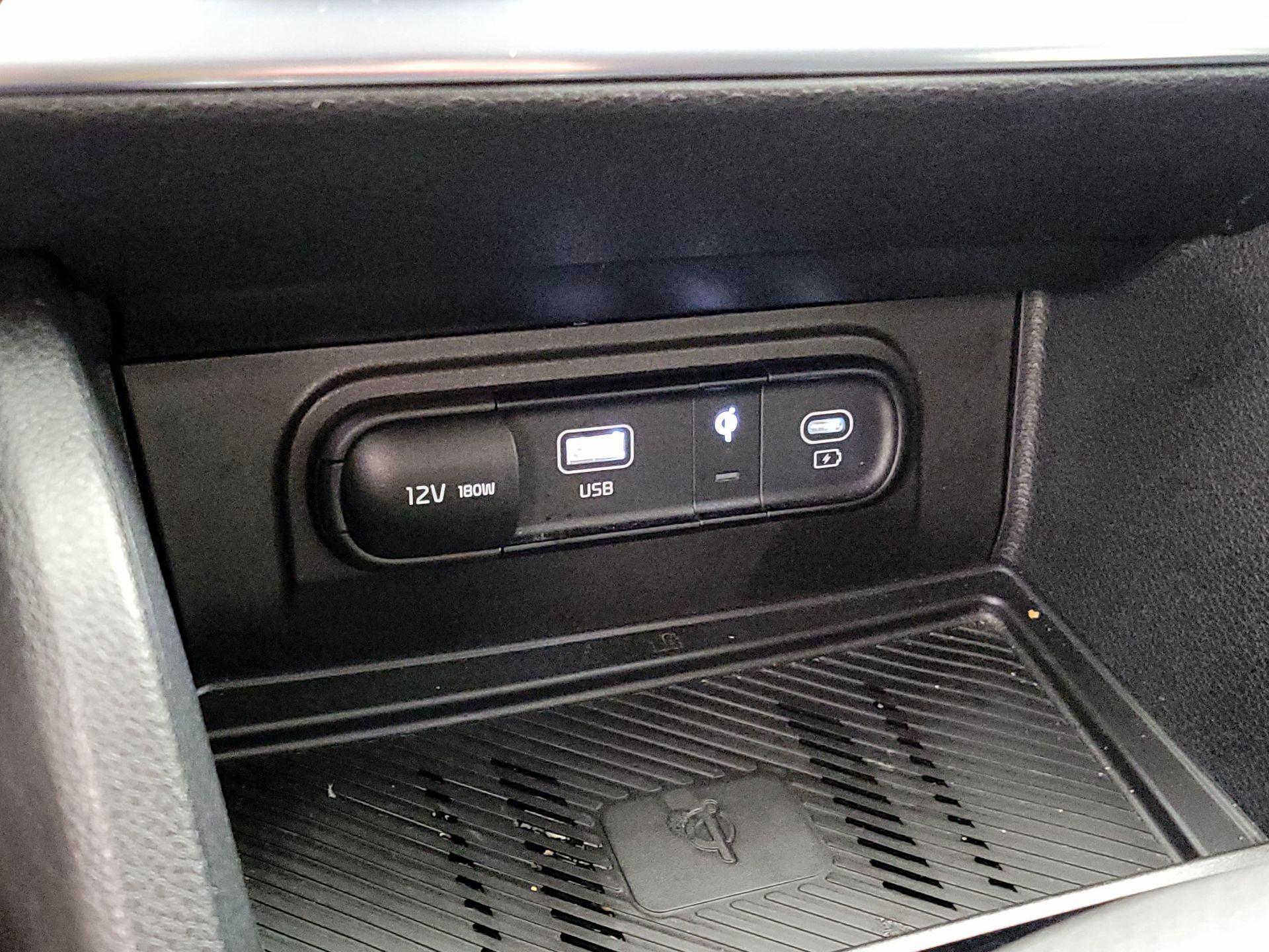 Thumbnail: 2023 Kia Sportage - 19