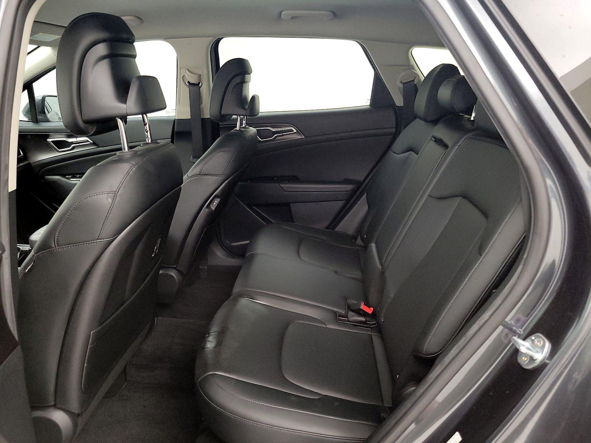 Thumbnail: 2023 Kia Sportage - 20