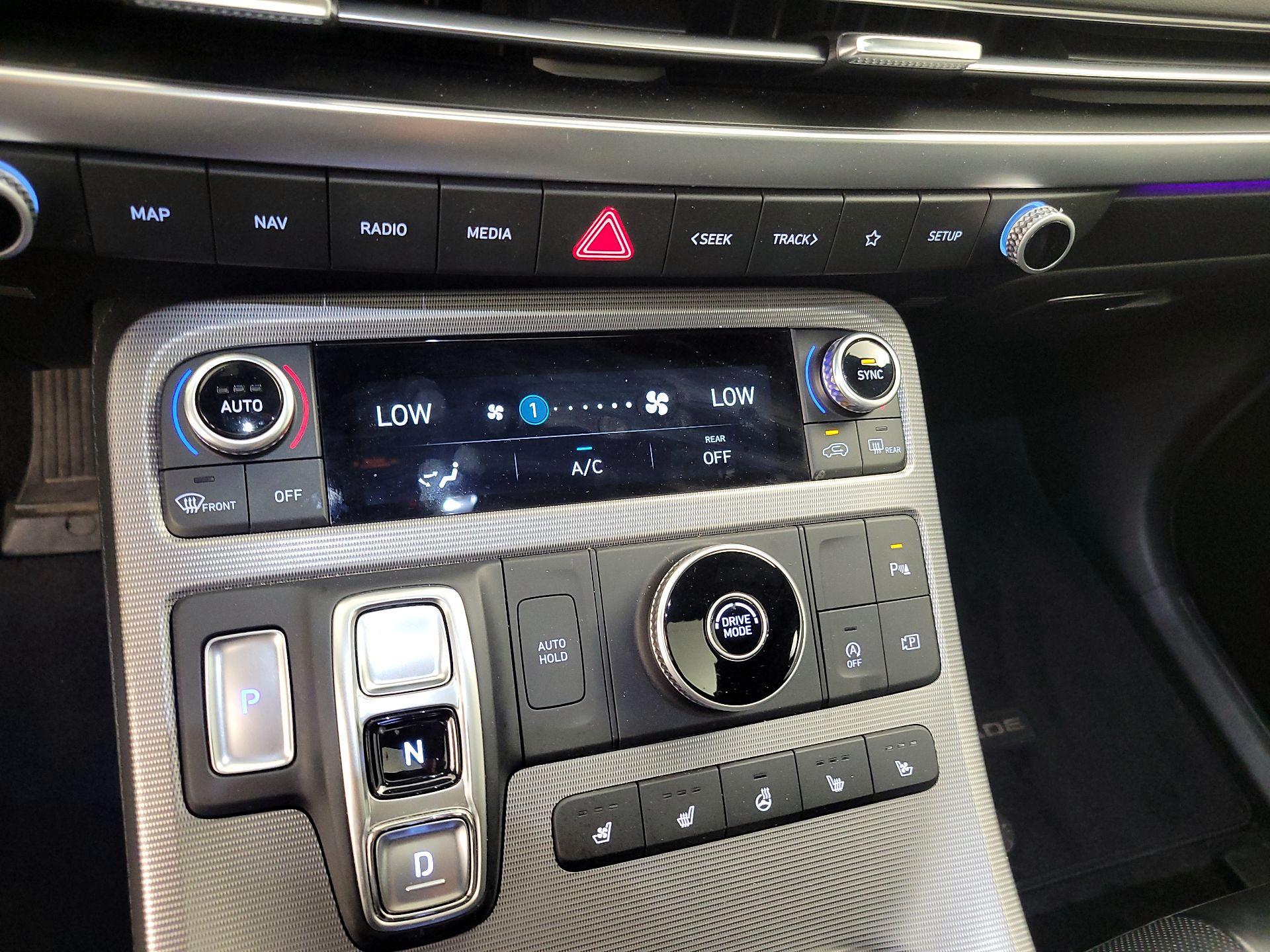 Thumbnail: 2024 Hyundai Palisade - 17