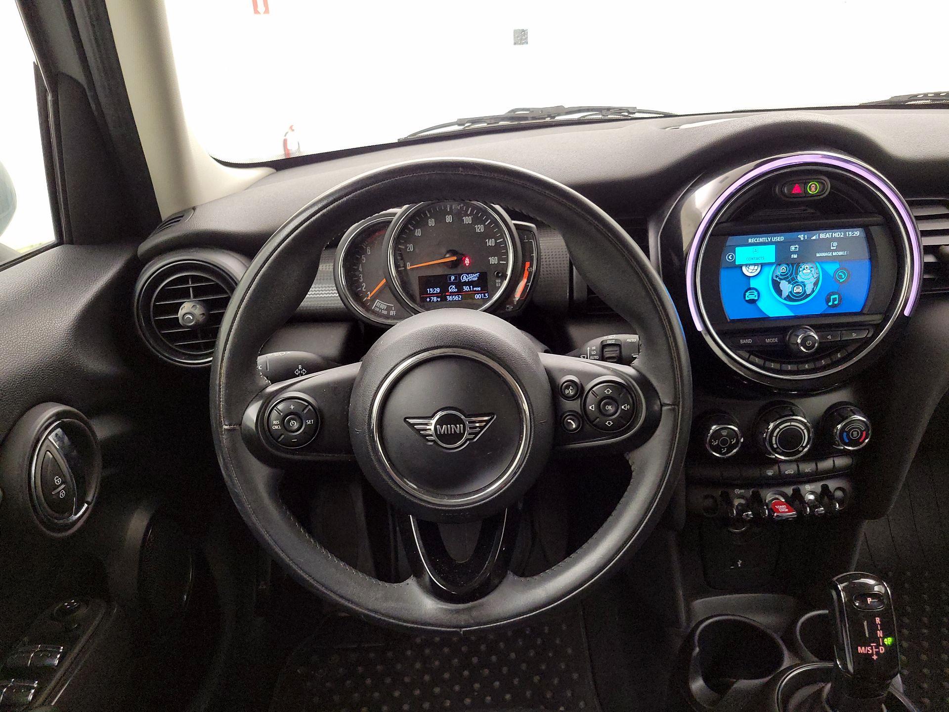 Thumbnail: 2020 MINI Cooper Hardtop - 10