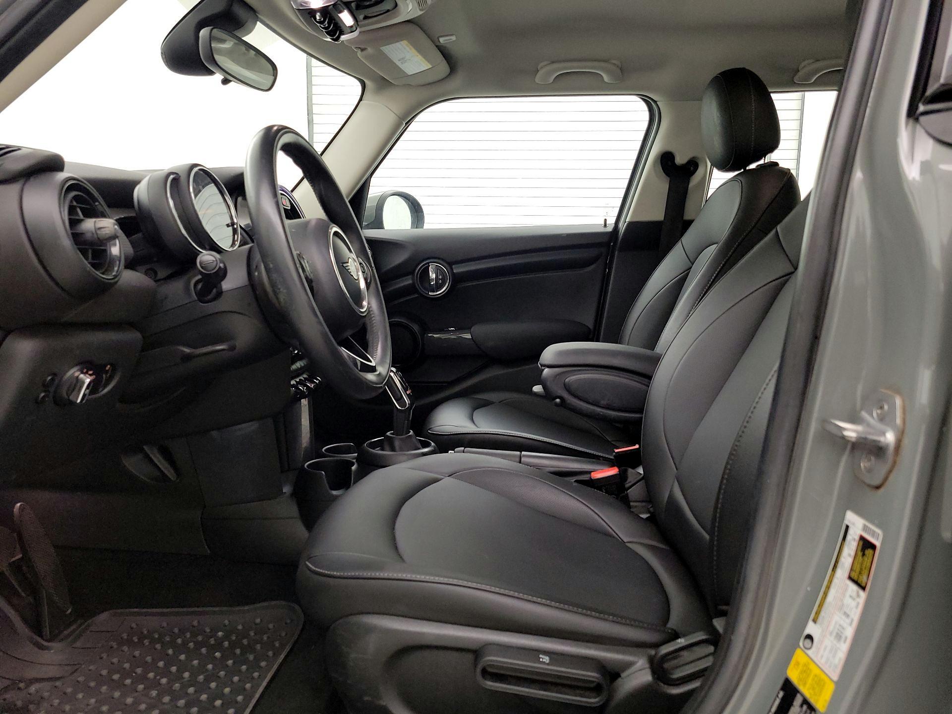 Thumbnail: 2020 MINI Cooper Hardtop - 11