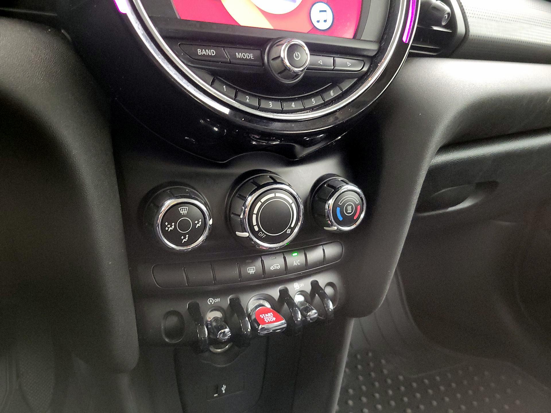 Thumbnail: 2020 MINI Cooper Hardtop - 16