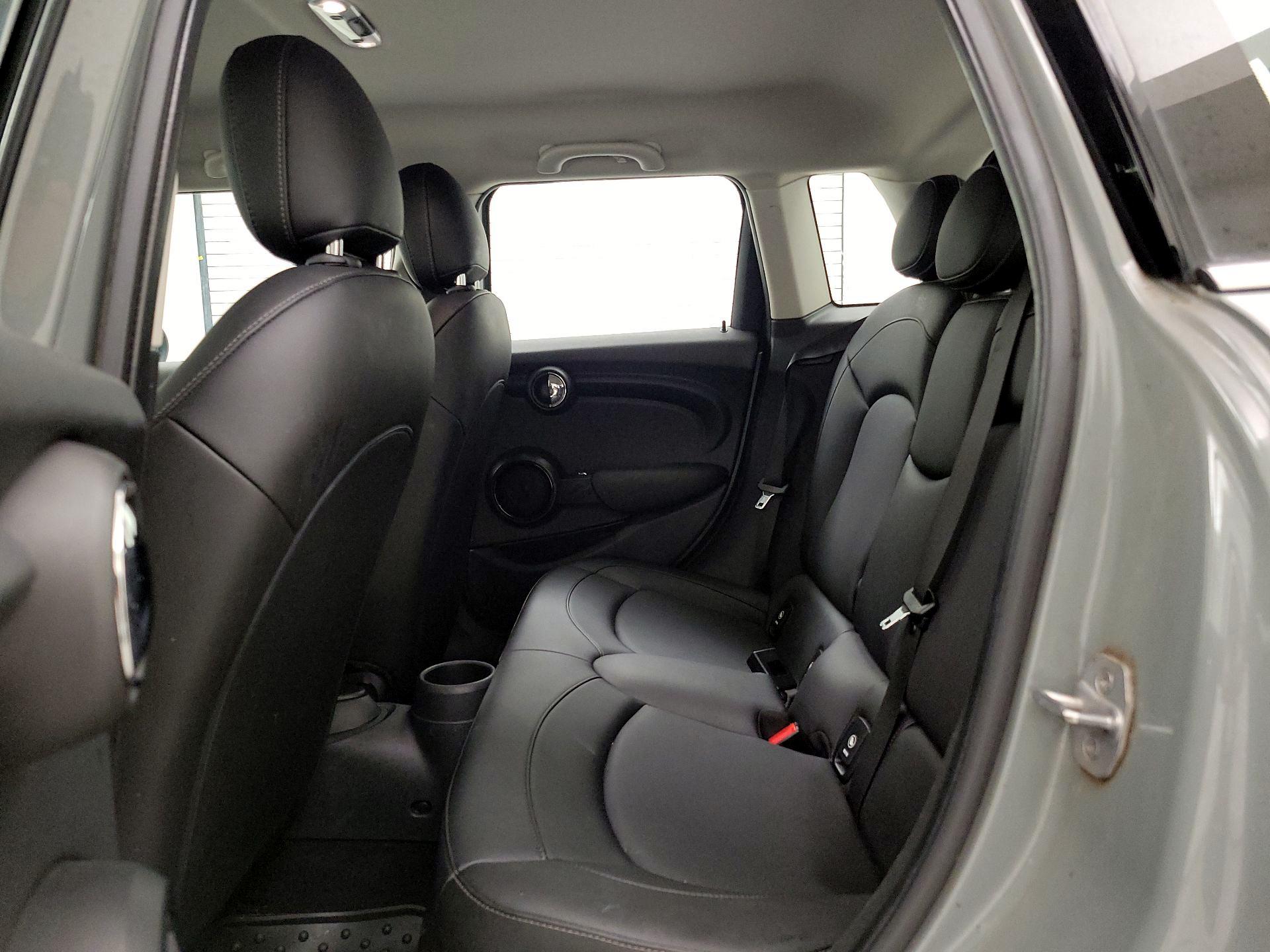 Thumbnail: 2020 MINI Cooper Hardtop - 19