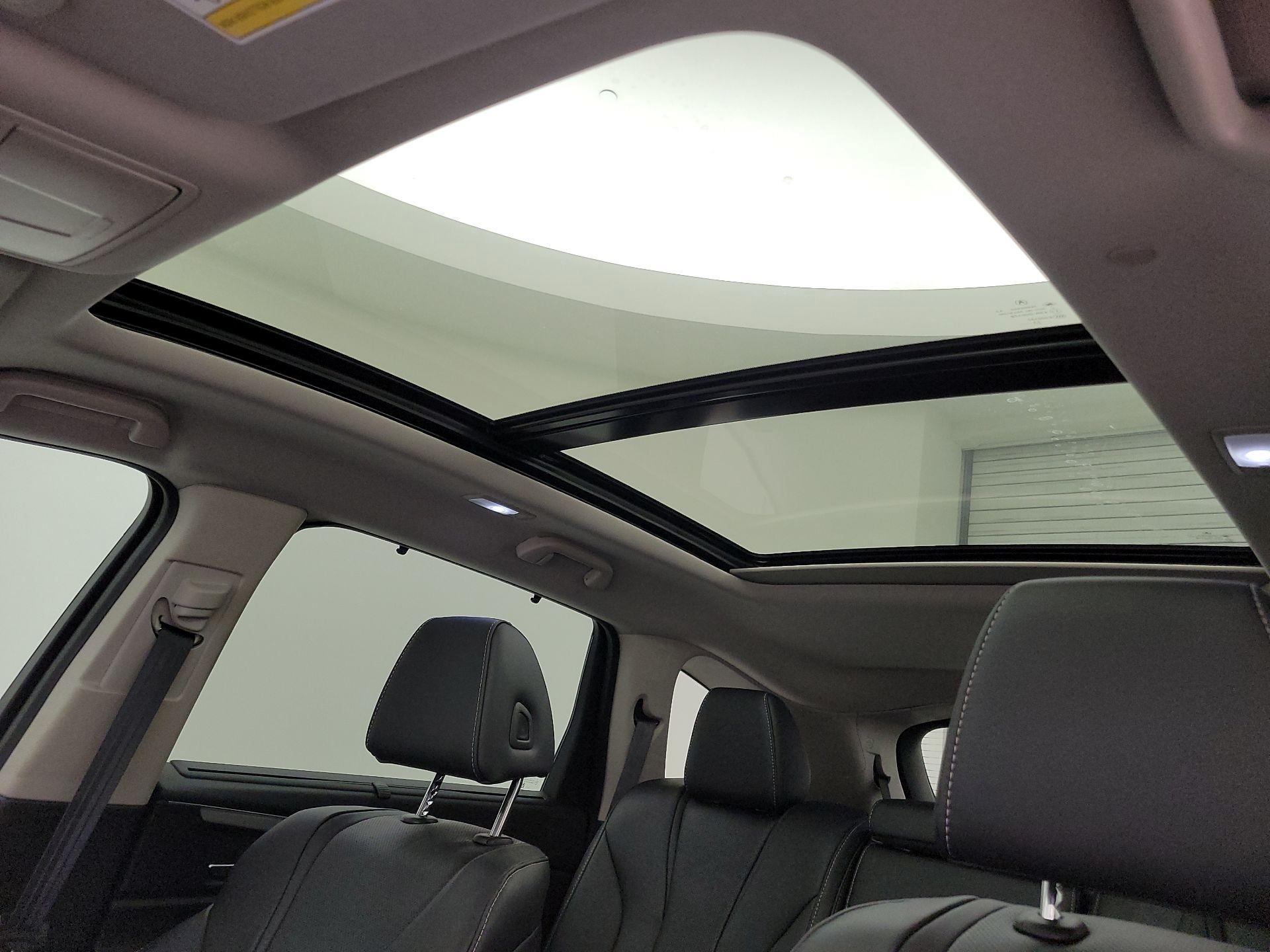 Thumbnail: 2024 Acura MDX - 20