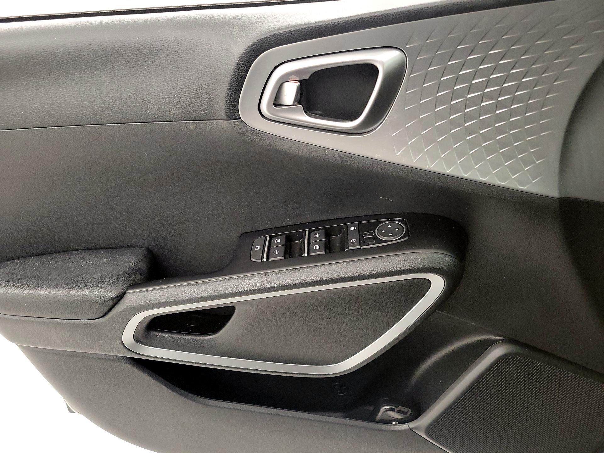 Thumbnail: 2021 Kia Soul - 12