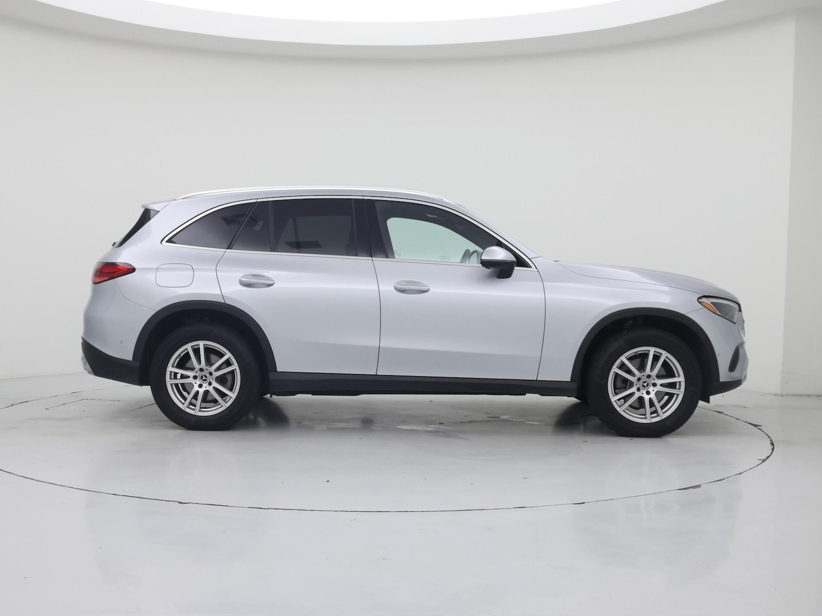 2024 Mercedes-Benz GLC GLC300 - Photo 8