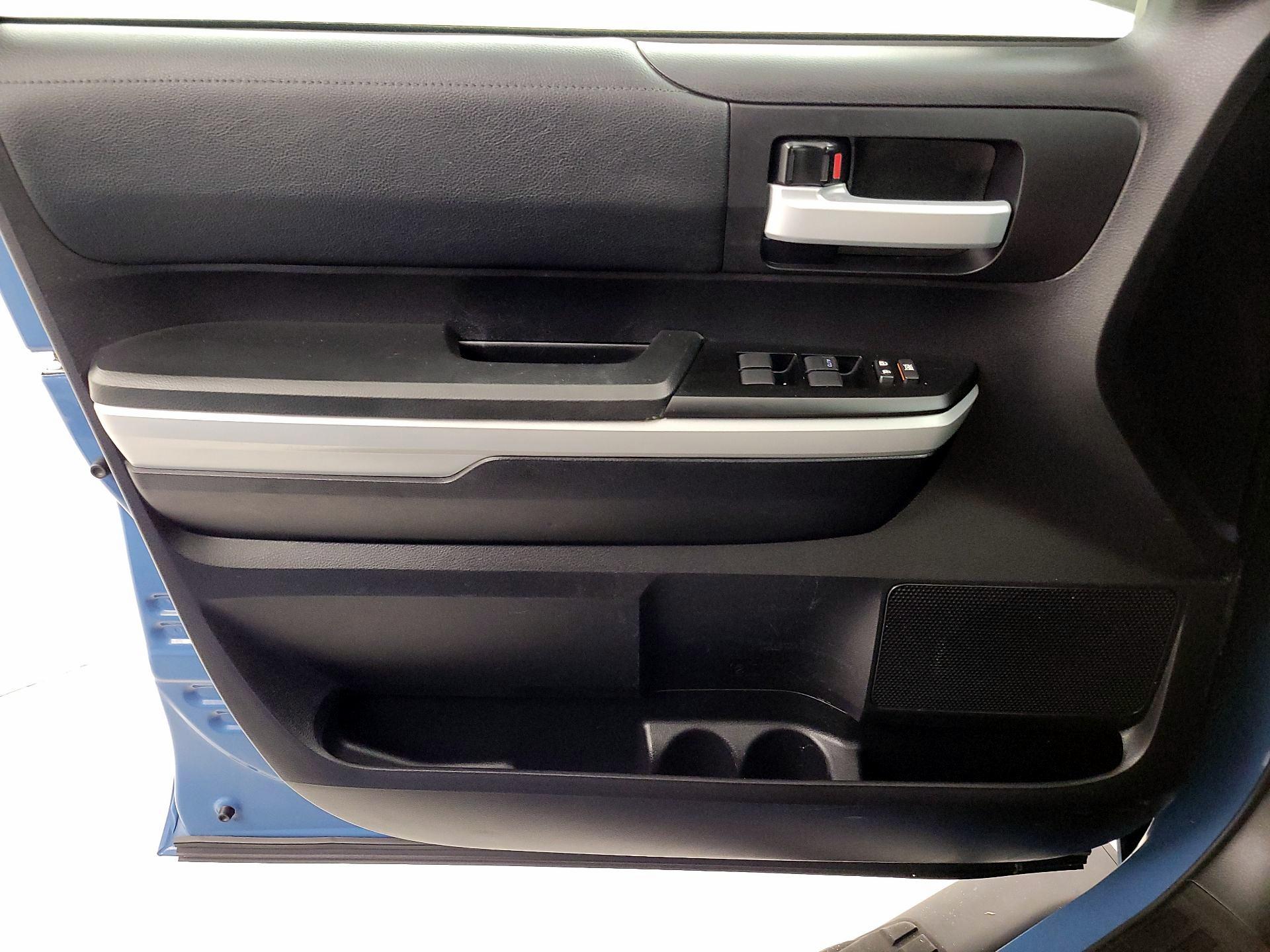 Thumbnail: 2021 Toyota Tundra - 12