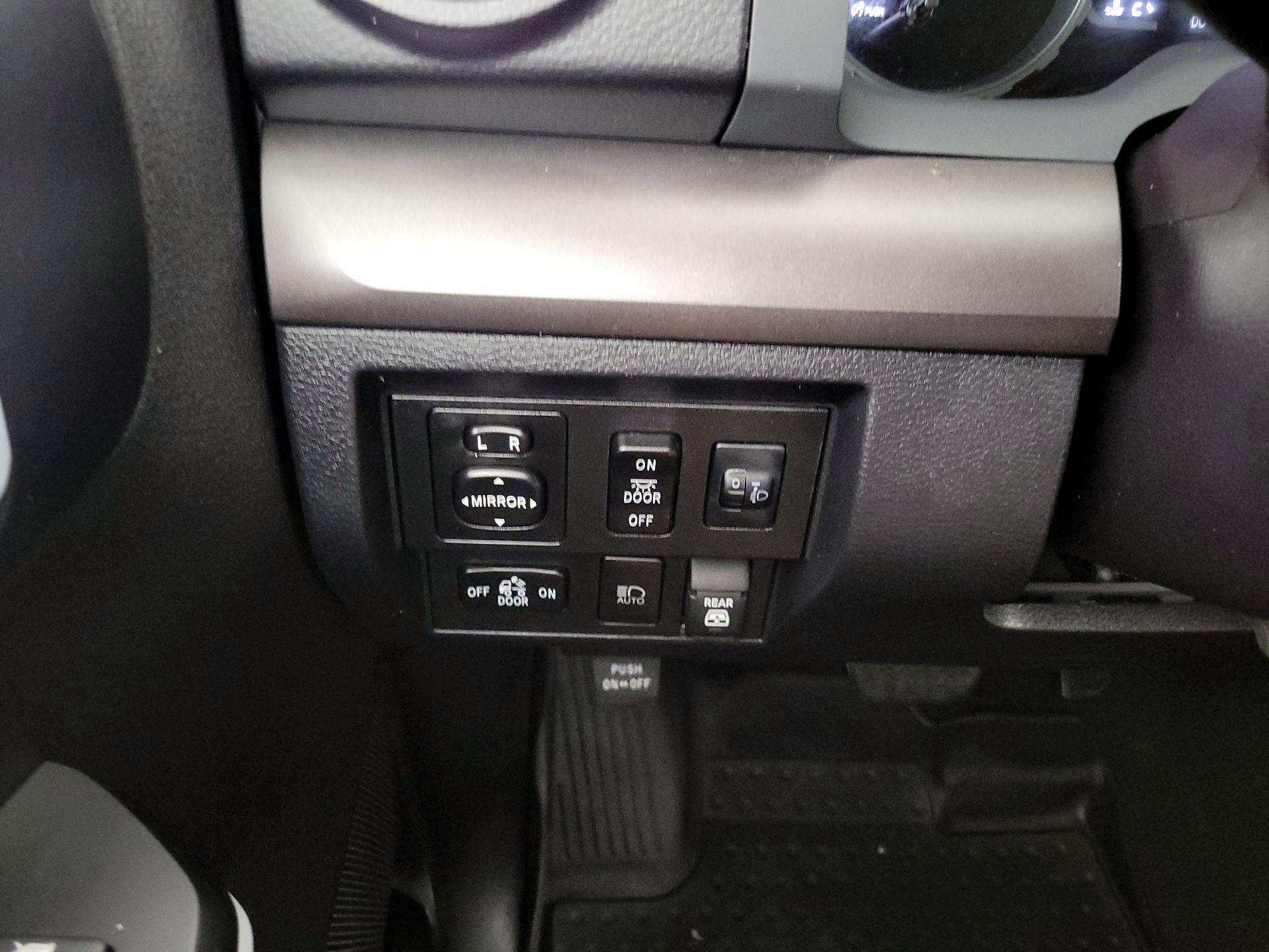 Thumbnail: 2021 Toyota Tundra - 13