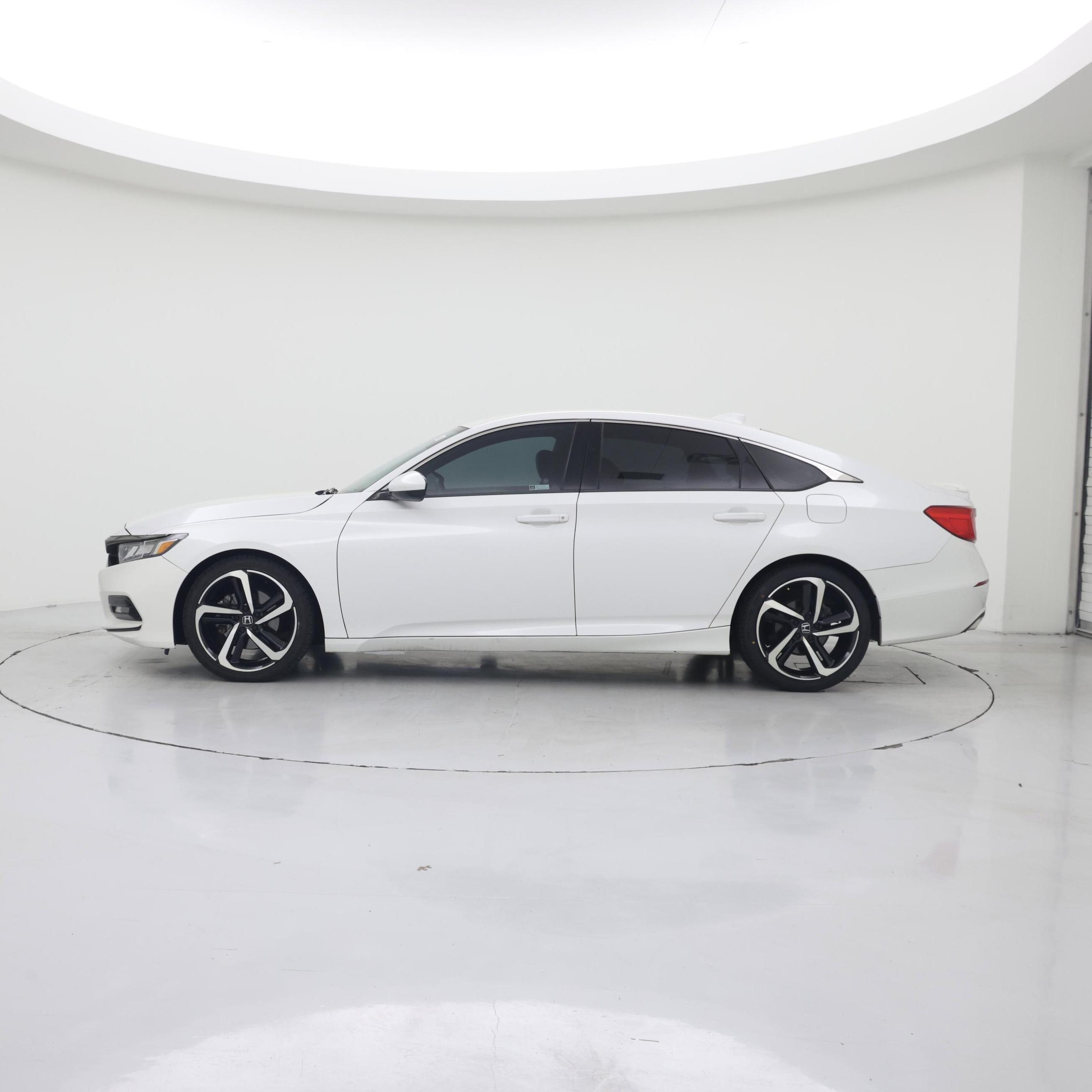 Thumbnail: 2018 Honda Accord - 3