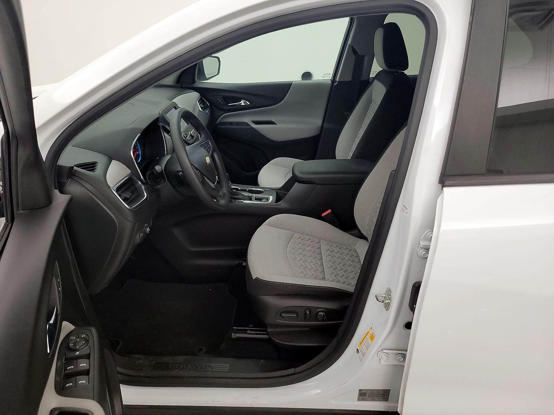 Thumbnail: 2022 Chevrolet Equinox - 11