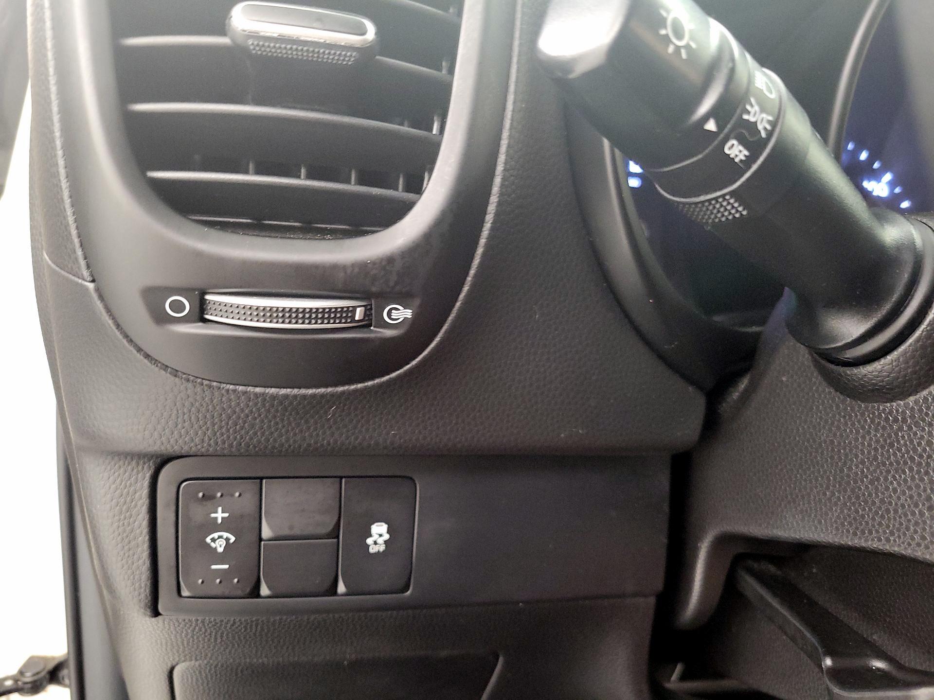Thumbnail: 2018 Kia Soul - 13