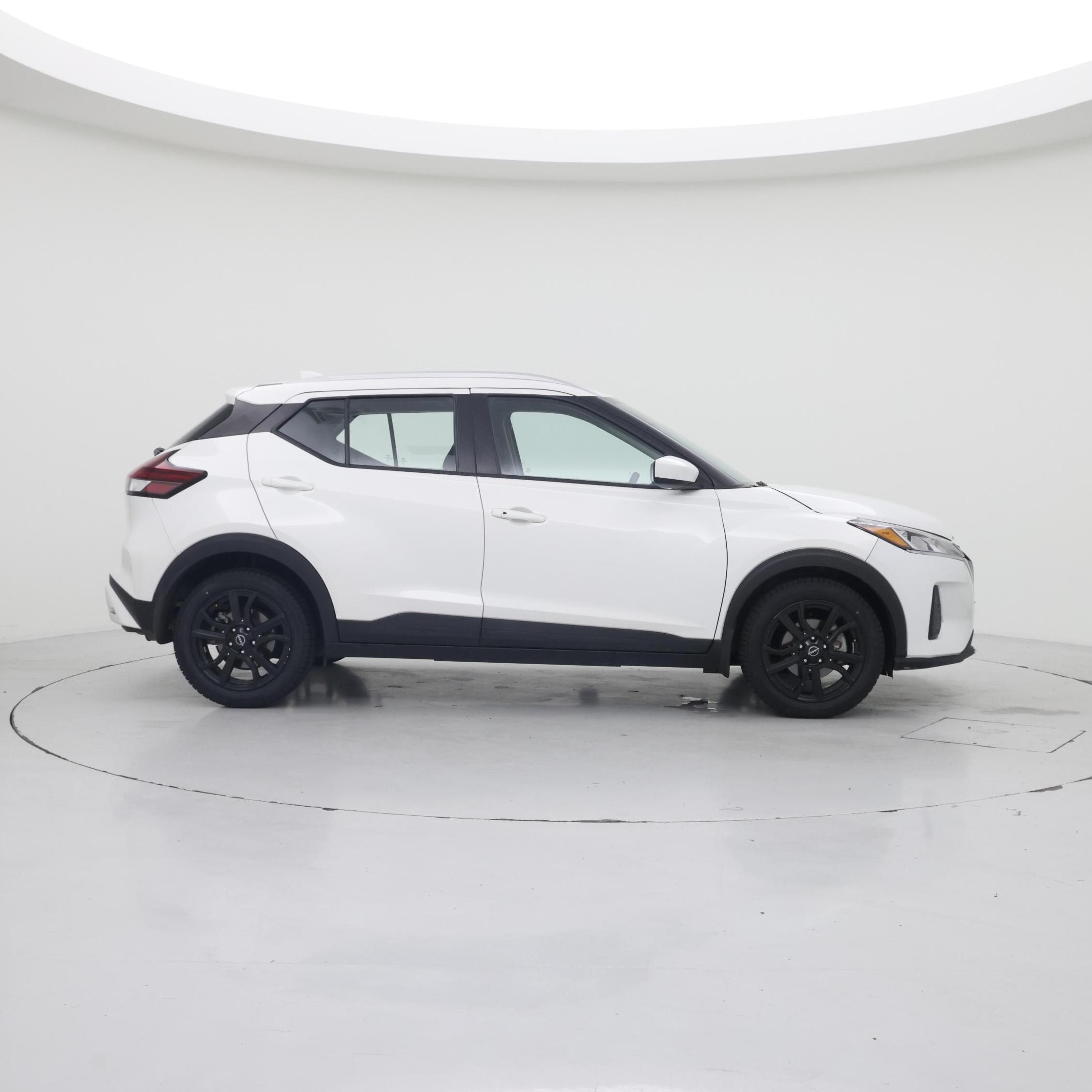 Thumbnail: 2023 Nissan Kicks - 7