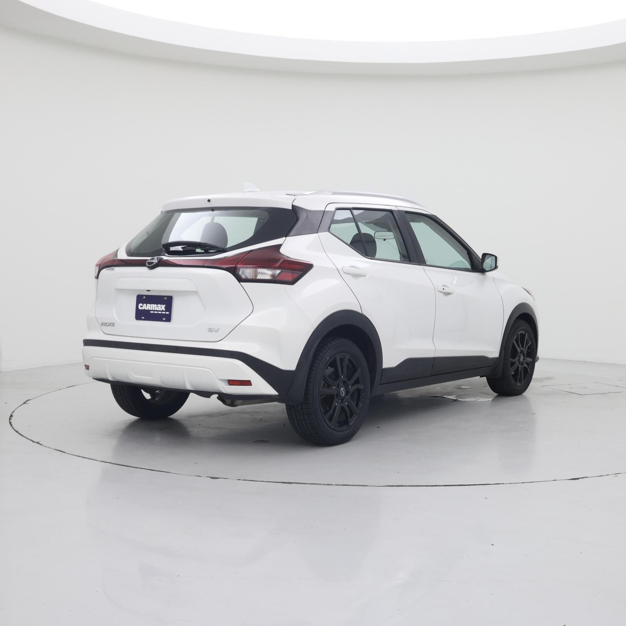 Thumbnail: 2023 Nissan Kicks - 8