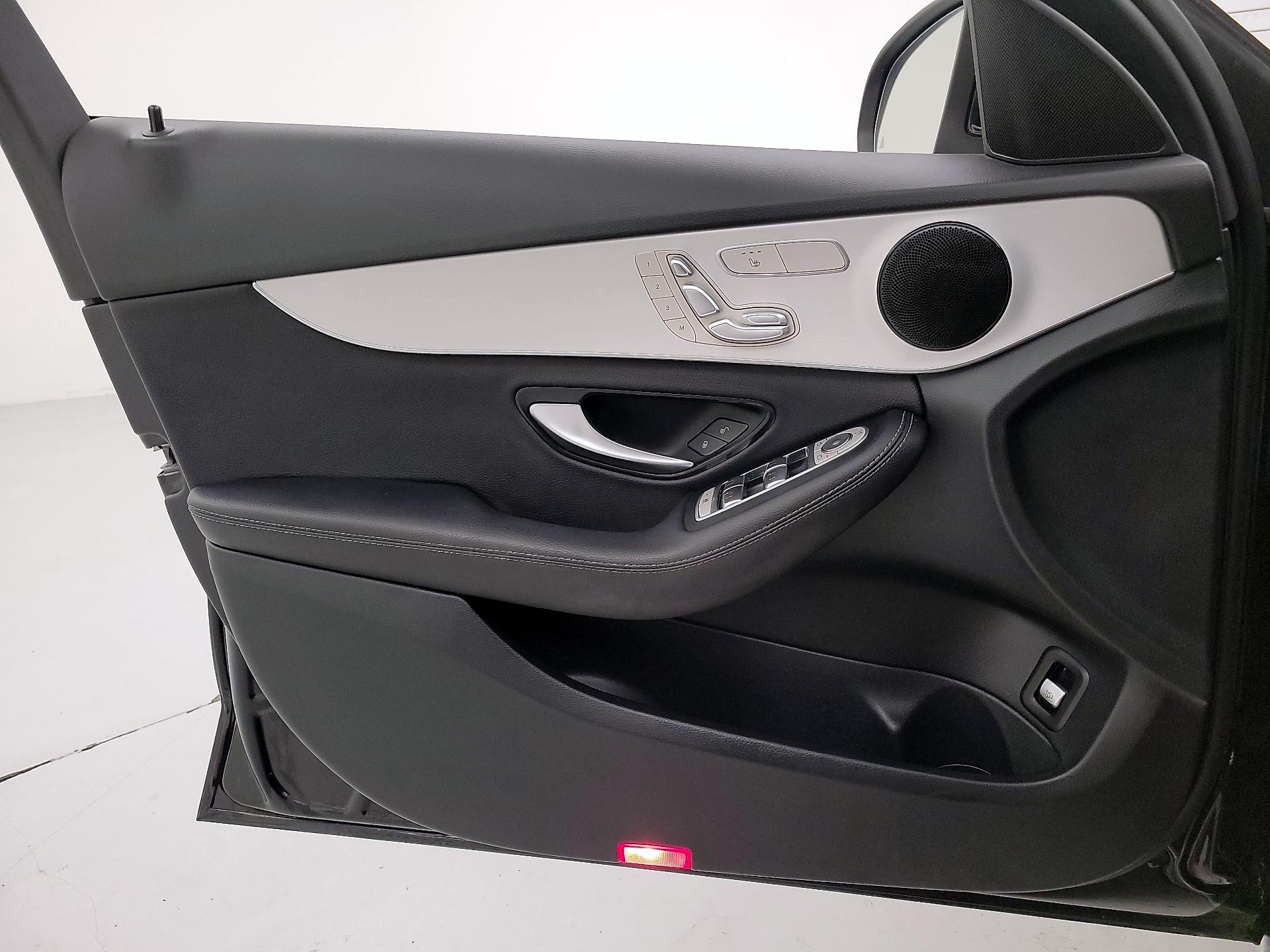 Thumbnail: 2021 Mercedes-Benz C-Class - 12