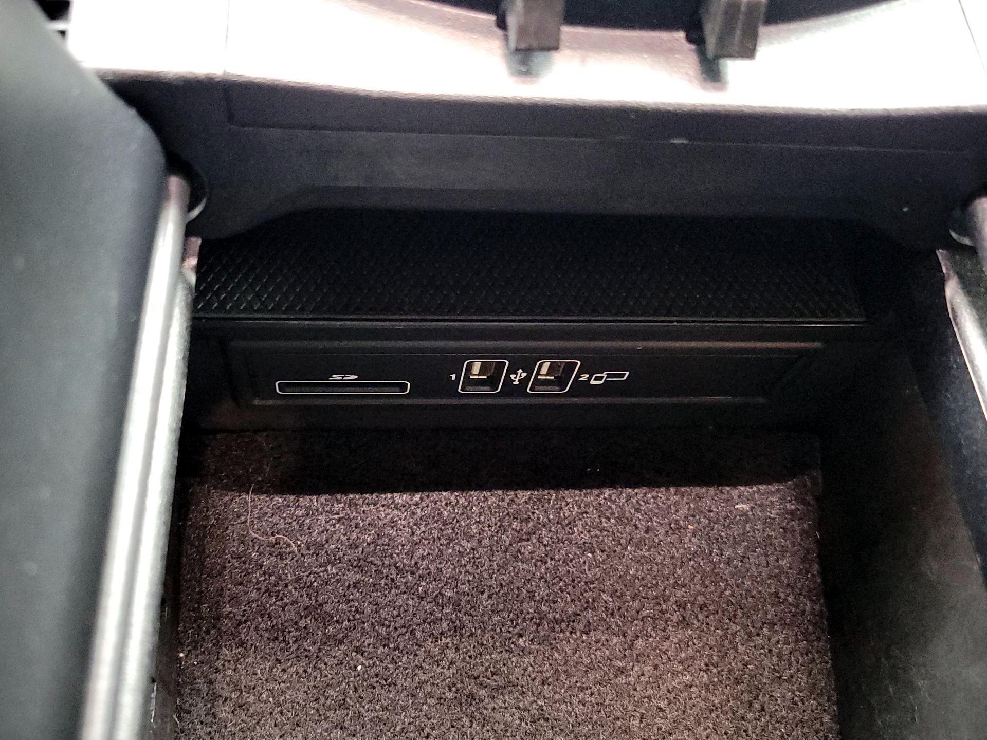 Thumbnail: 2021 Mercedes-Benz C-Class - 18